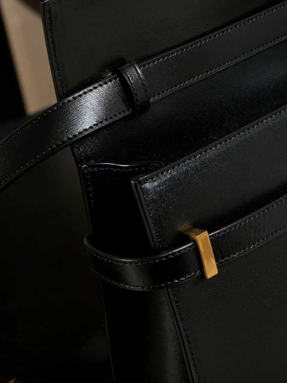 Fendi Baguette Black Calfskin Shoulder Bag product photo from LabelPicks