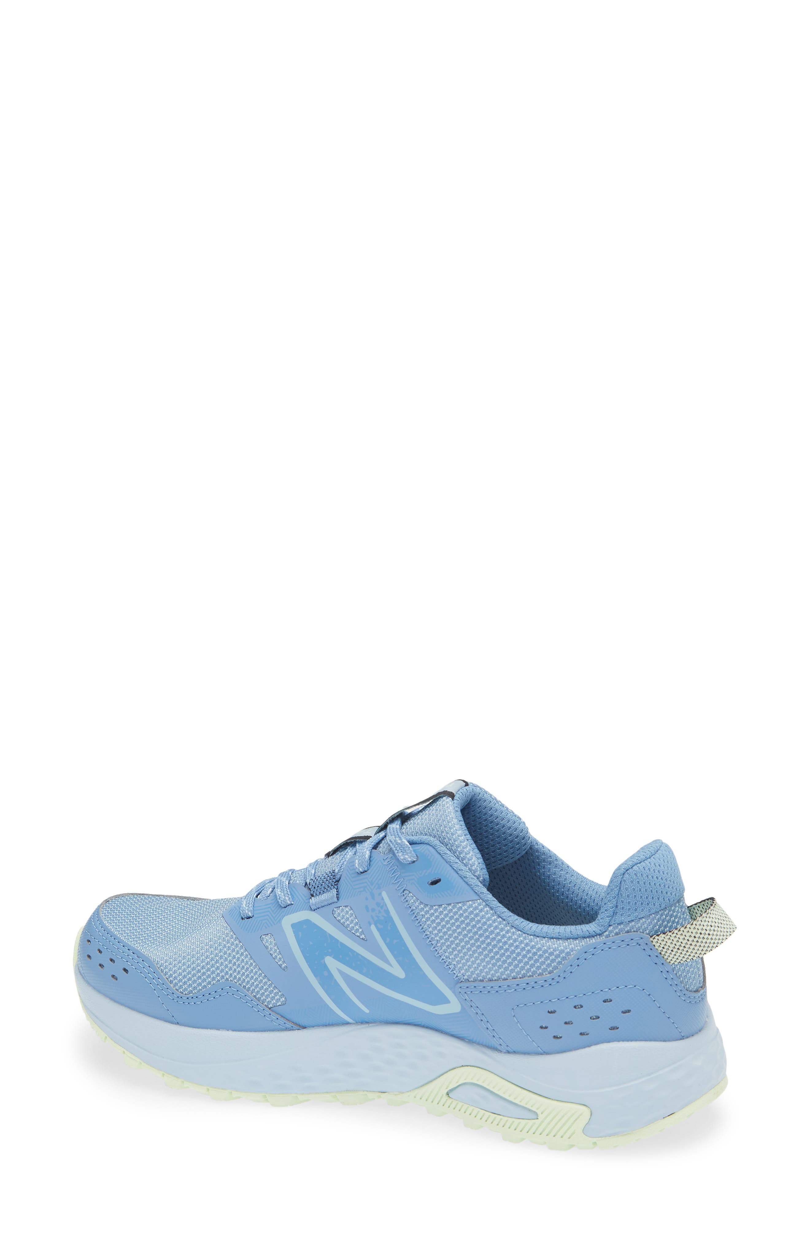 New Balance 410v8 Trail Sneaker