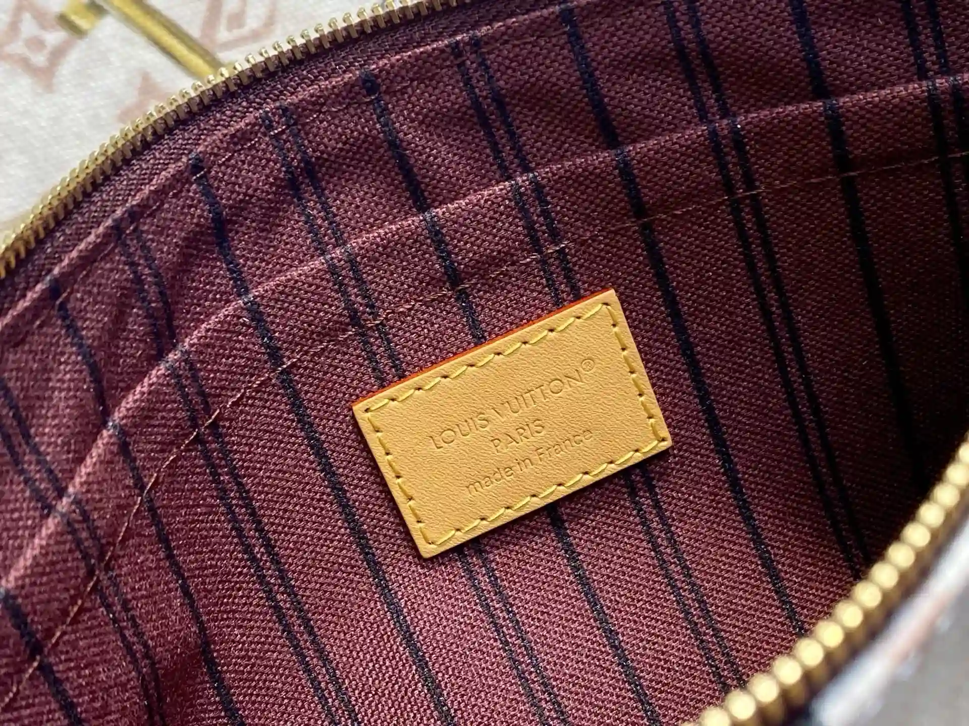 Louis Vuitton Monogram Canvas Neverfull Tote Bag product photo from LabelPicks
