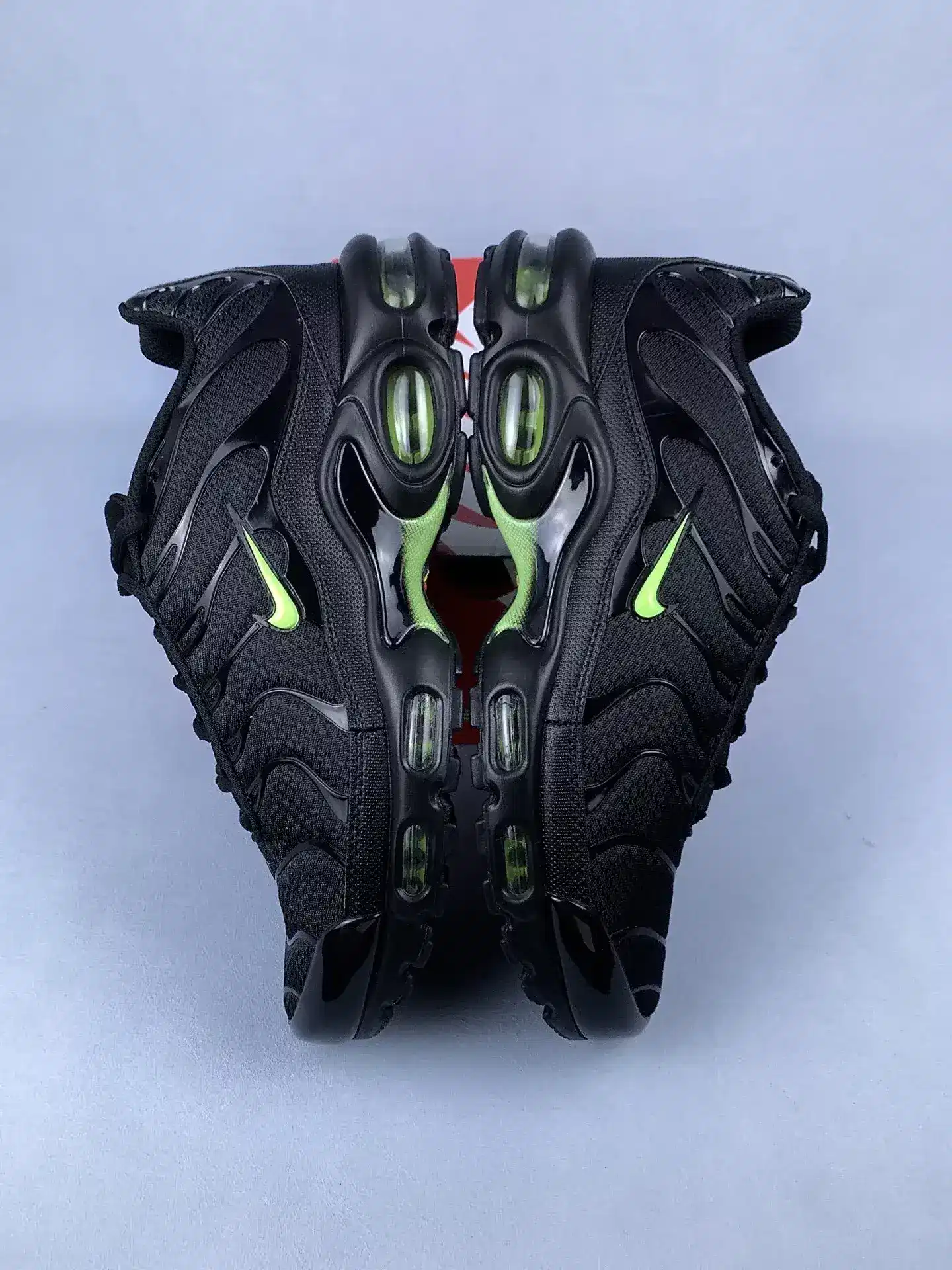 Nike Air Max Plus SE Shoes product photo from LabelPicks