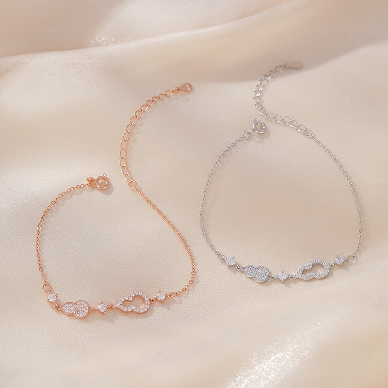 925 sterling silver bracelet with a double gourd design, featuring a Chinese-style micro-pave setting of cubic zirconia stones, in an ins-style design, a new Chinese-style bracelet