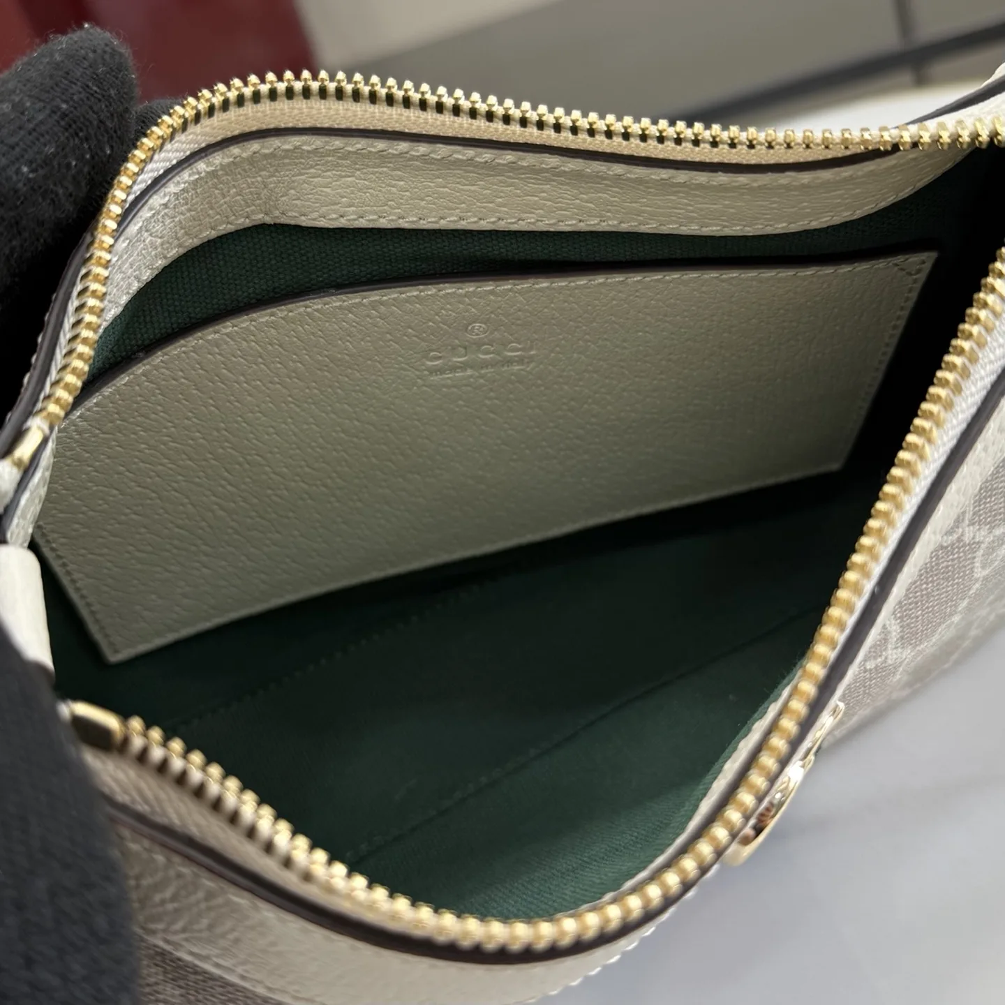 Gucci Ophidia White GG Supreme Canvas Shoulder Bag product photo from LabelPicks