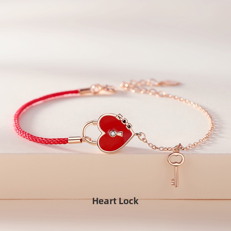 Original design, heart-shaped lock and red string bracelet for women, made of pure silver, Korean style, minimalist and unique, suitable for the wearer's zodiac year, a niche and stylish heart-shaped bracelet