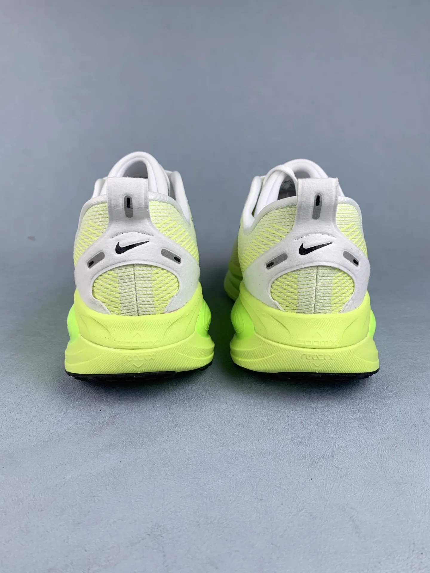 Nike Vomero 18 Shoes product photo from LabelPicks