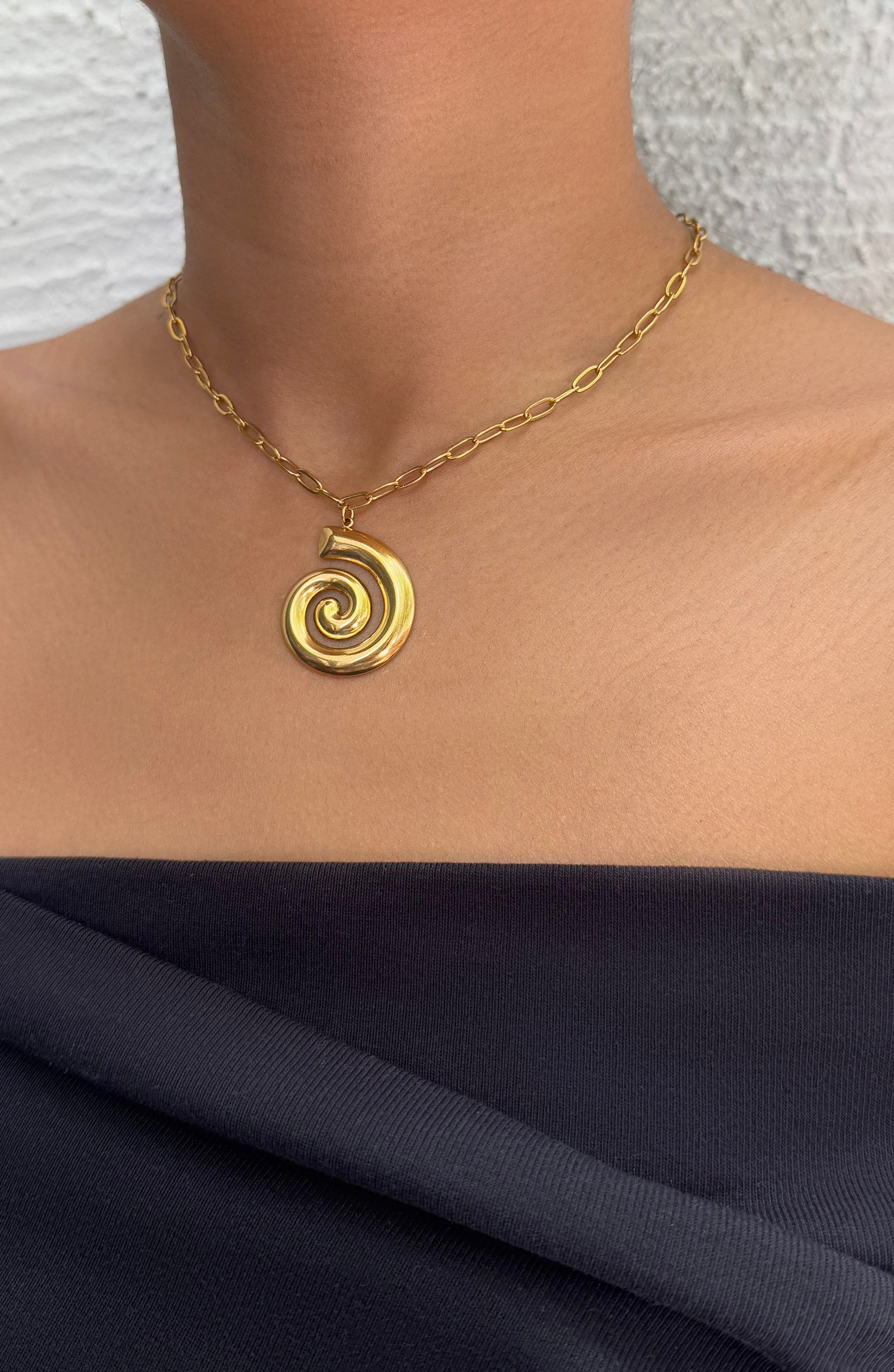 Adornia Swirl Pendant Necklace