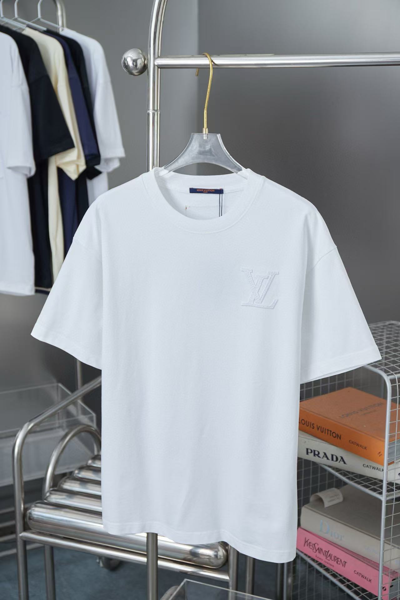 High quality water soluble sol embroidery t-shirt