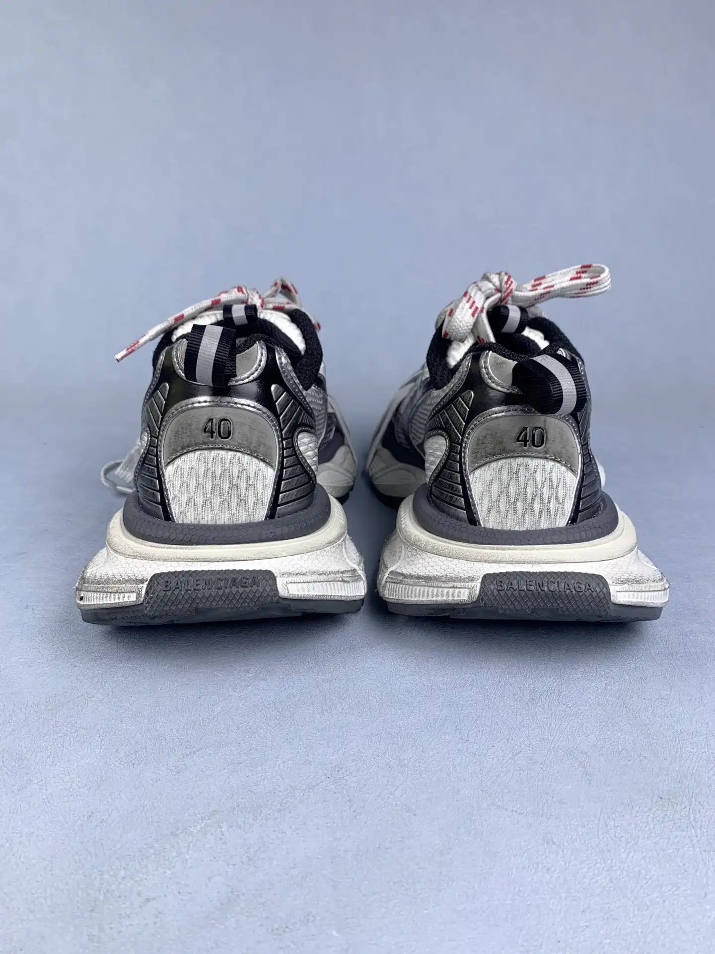 3XL Sneaker in Grey/White/Red product photo from LabelPicks
