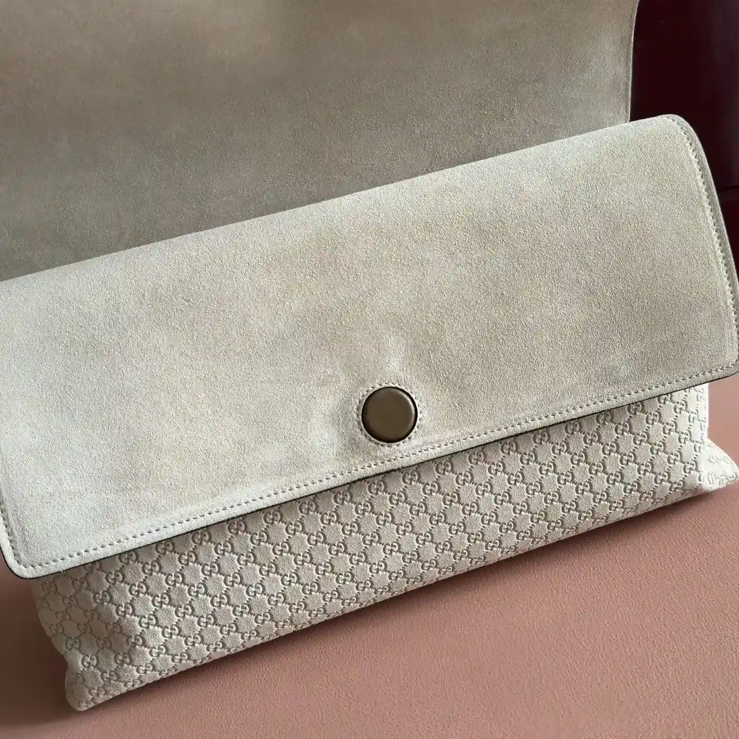 Gucci Beige GG Supreme Canvas Shoulder Bag product photo from LabelPicks