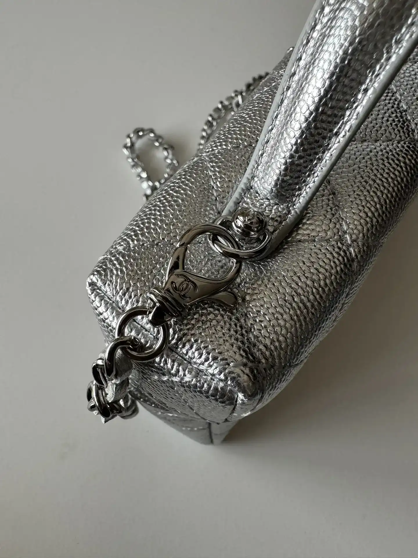 Chanel Versatile Shoulder Bag product photo from LabelPicks