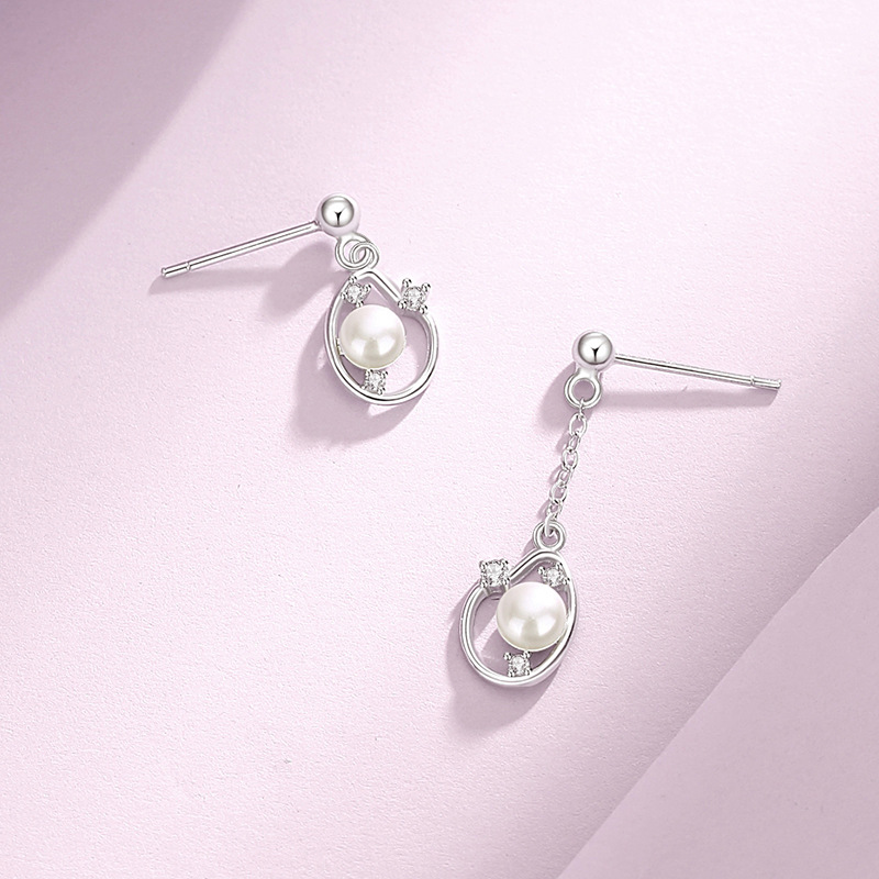 Original design, shimmering pearl earrings for women, made of pure silver, Korean style, elegant and versatile, with a unique and asymmetrical design