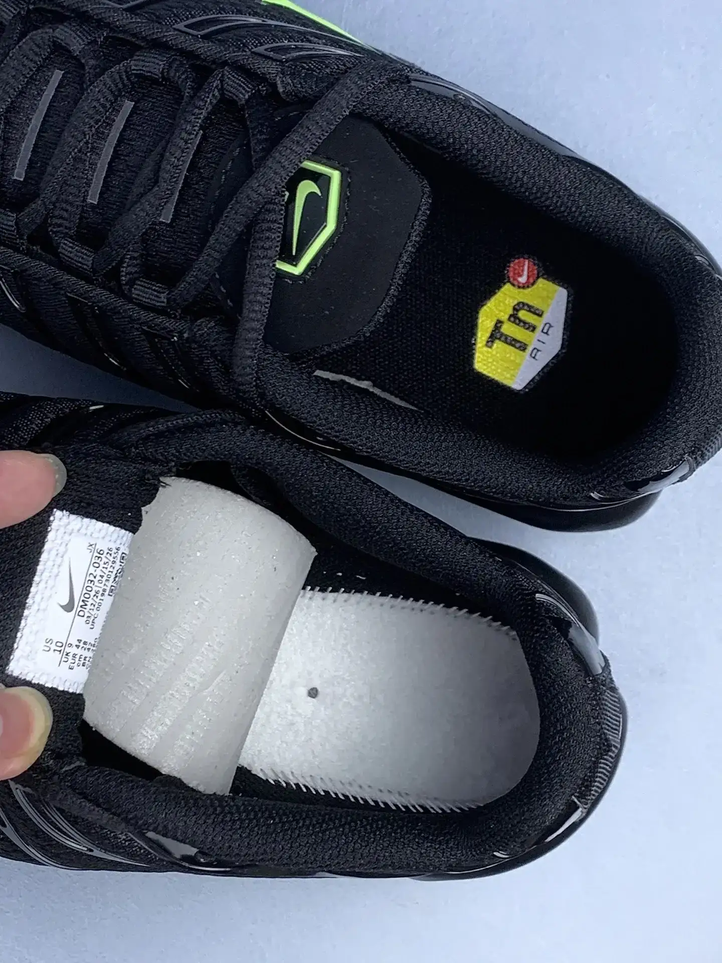 Nike Air Max Plus SE Shoes product photo from LabelPicks