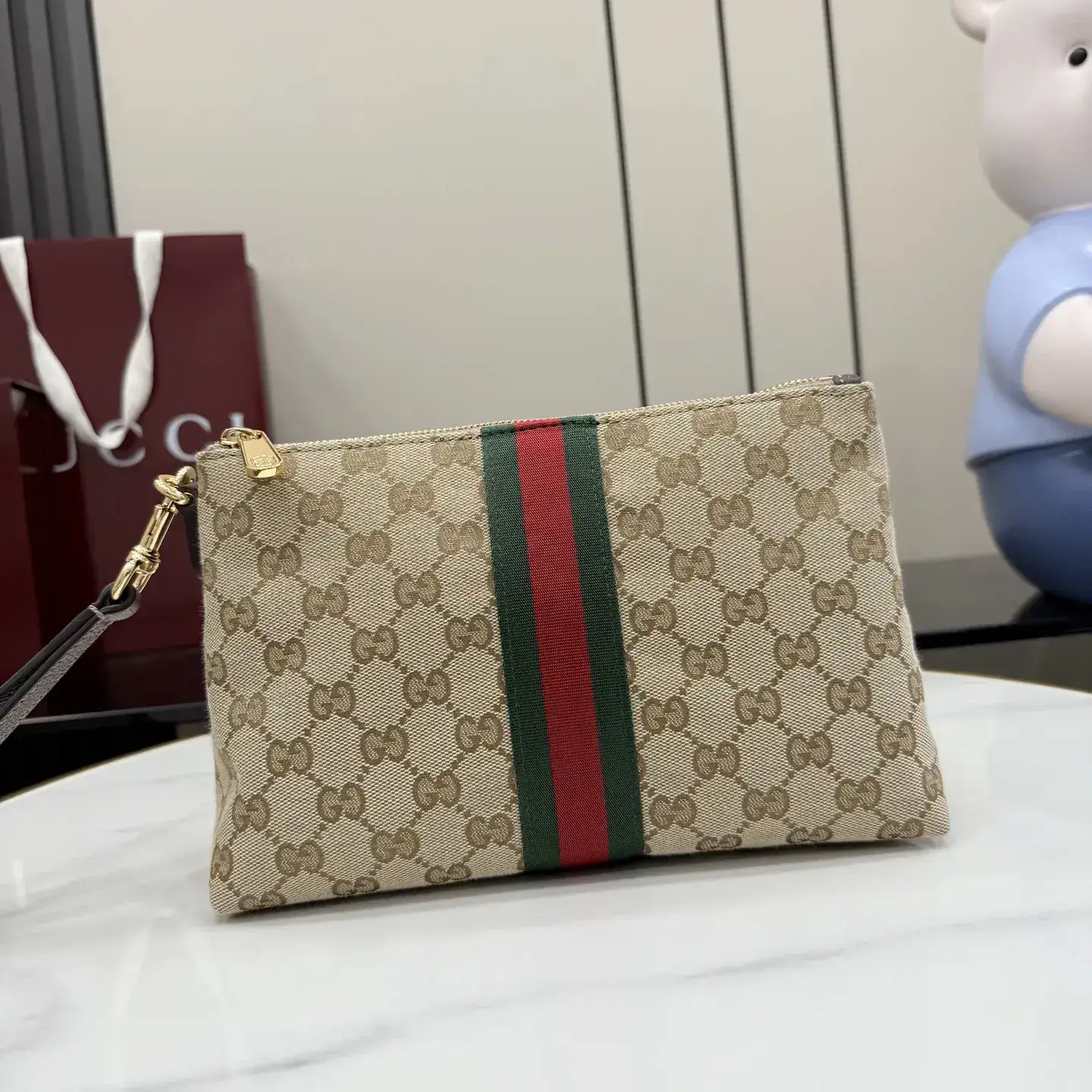 Gucci Lambskin Clutch product photo from LabelPicks