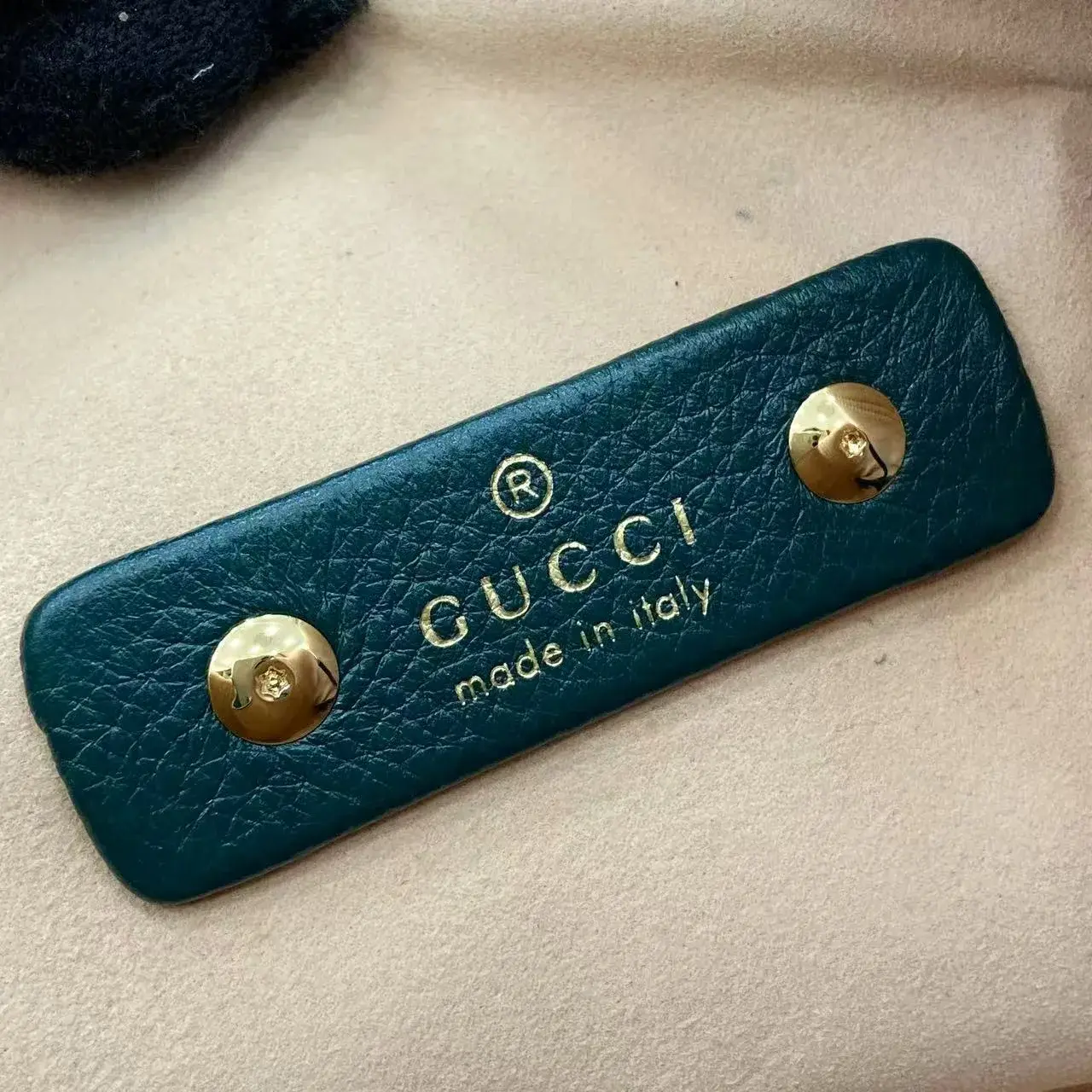 Gucci Green Grained Leather Shoulder Bag product photo from LabelPicks