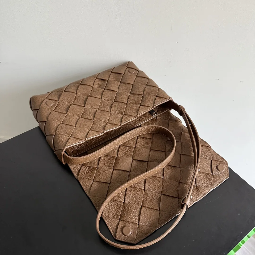 Bottega Veneta Diago Crossbody Bag product photo from LabelPicks