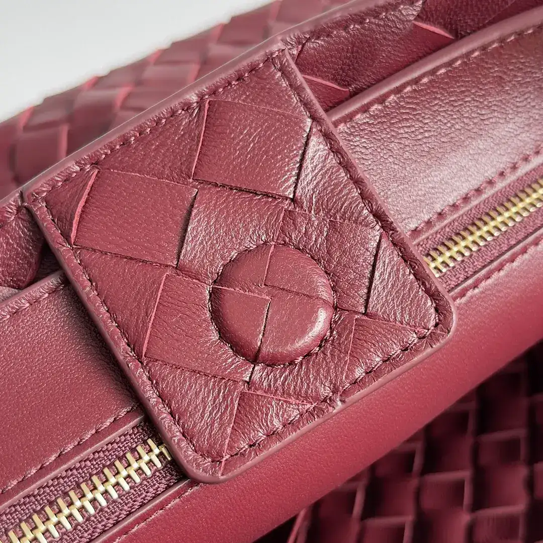 Bottega Veneta Andiamo Shoulder Bag product photo from LabelPicks