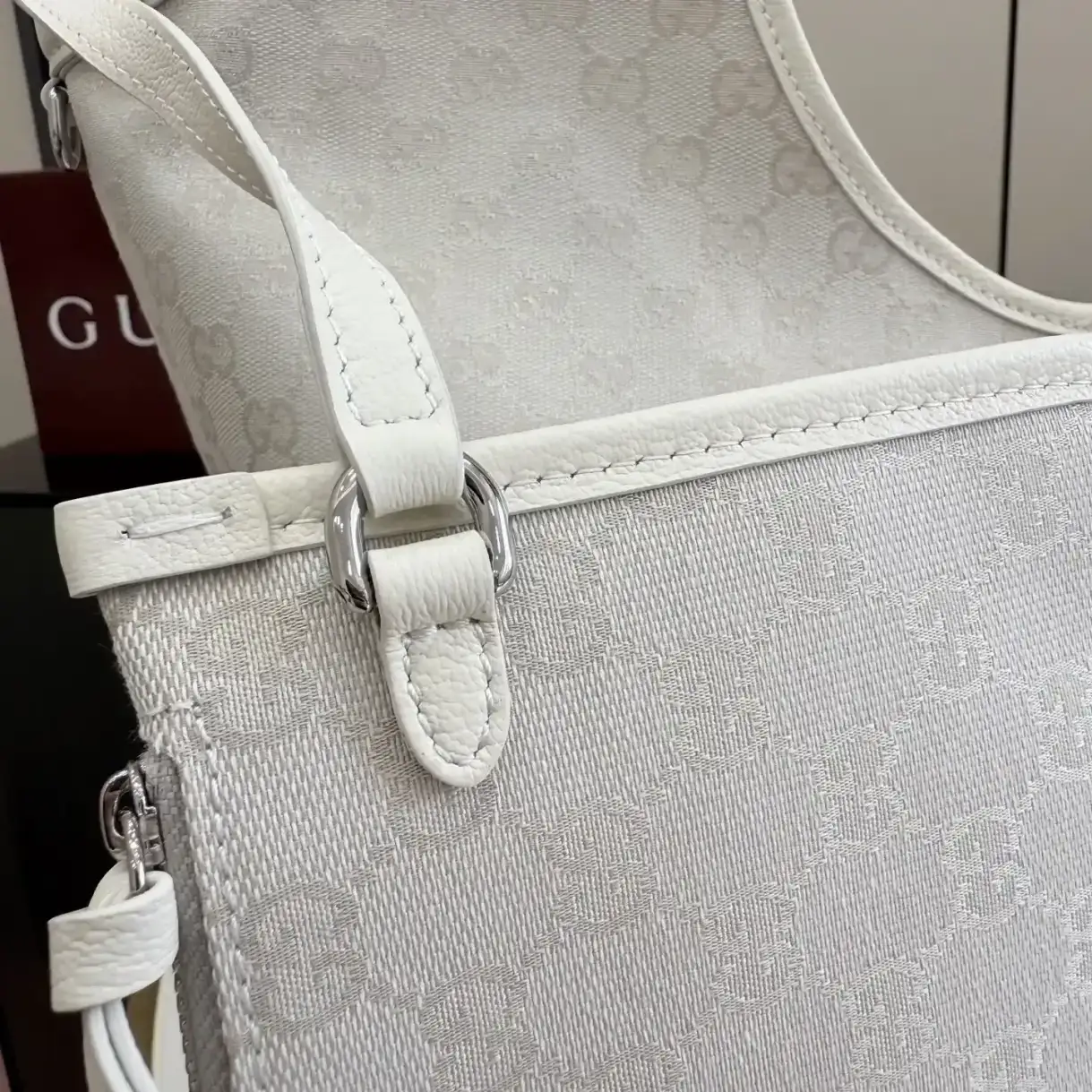 Gucci White Generation GG Supreme Canvas Tote Bag product photo from LabelPicks