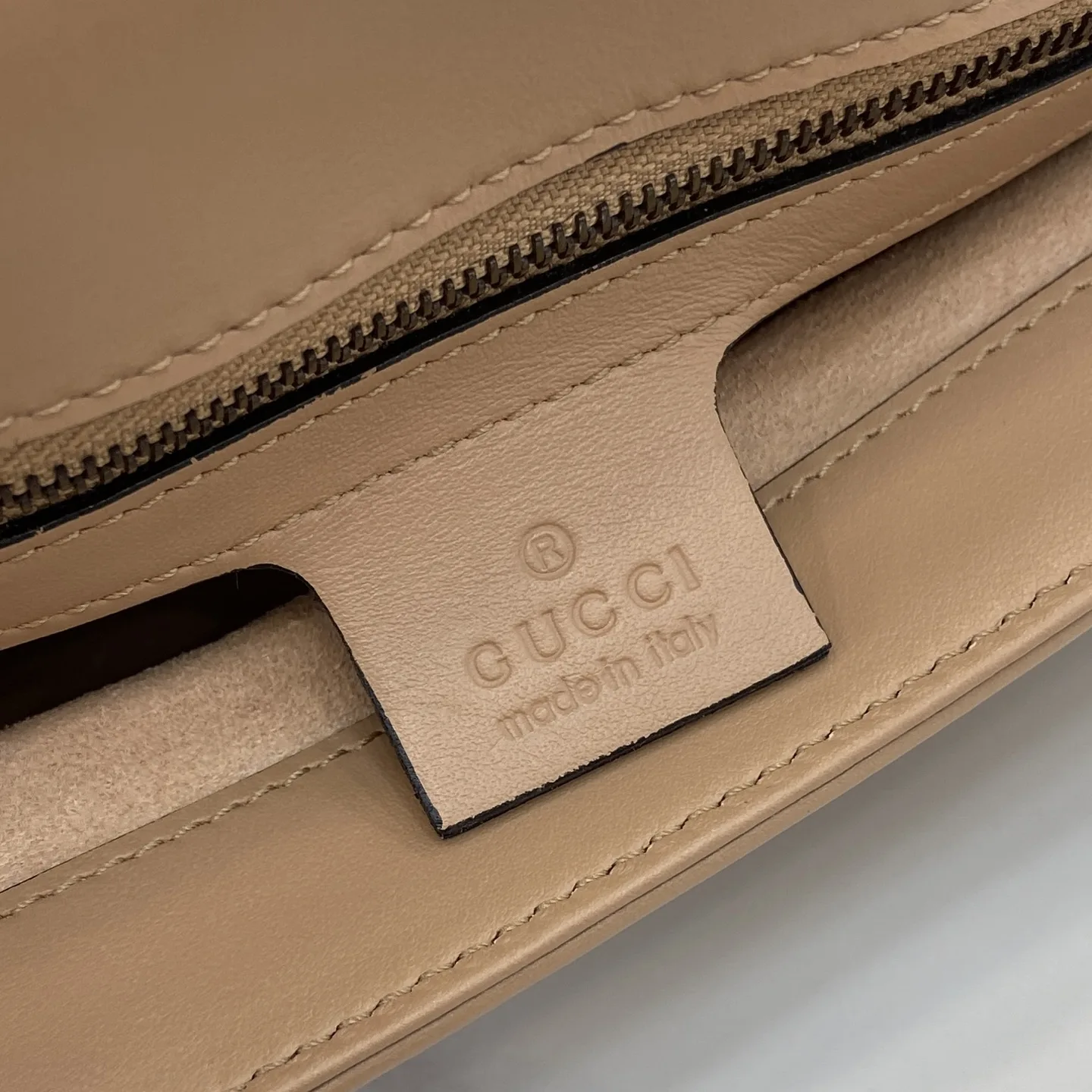Gucci Beige Marmont GG Supreme Canvas Shoulder Bag product photo from LabelPicks