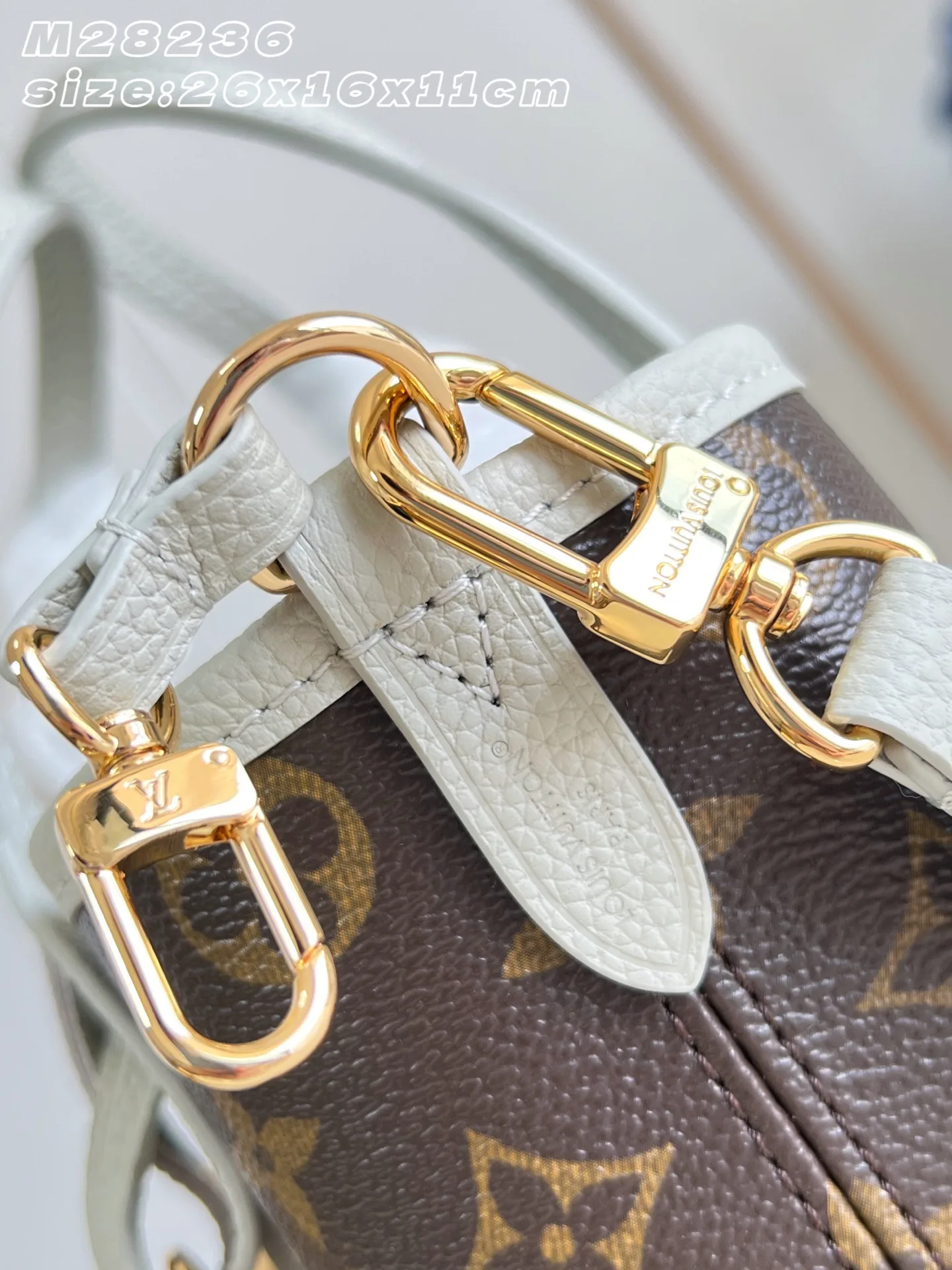 Louis Vuitton Gold Neverfull Tote Bag product photo from LabelPicks