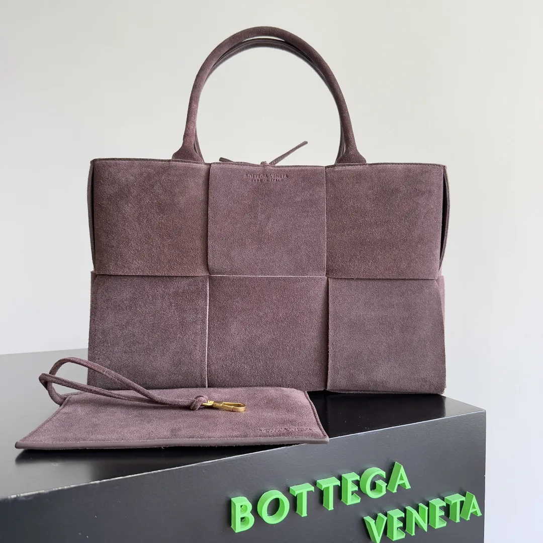 Bottega Veneta Intrecciato Woven Leather Tote Bag product photo from LabelPicks