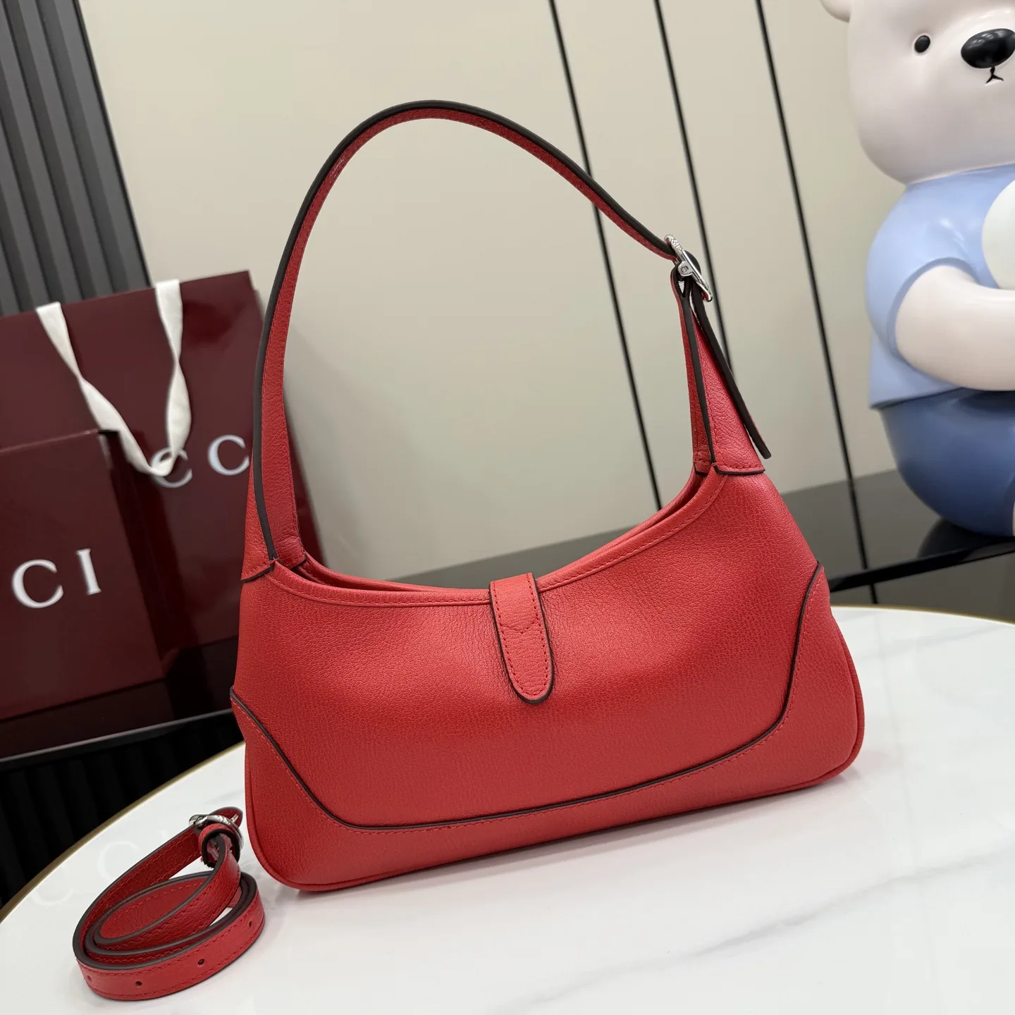 Gucci Red Jackie Grained Leather Shoulder Bag product photo from LabelPicks
