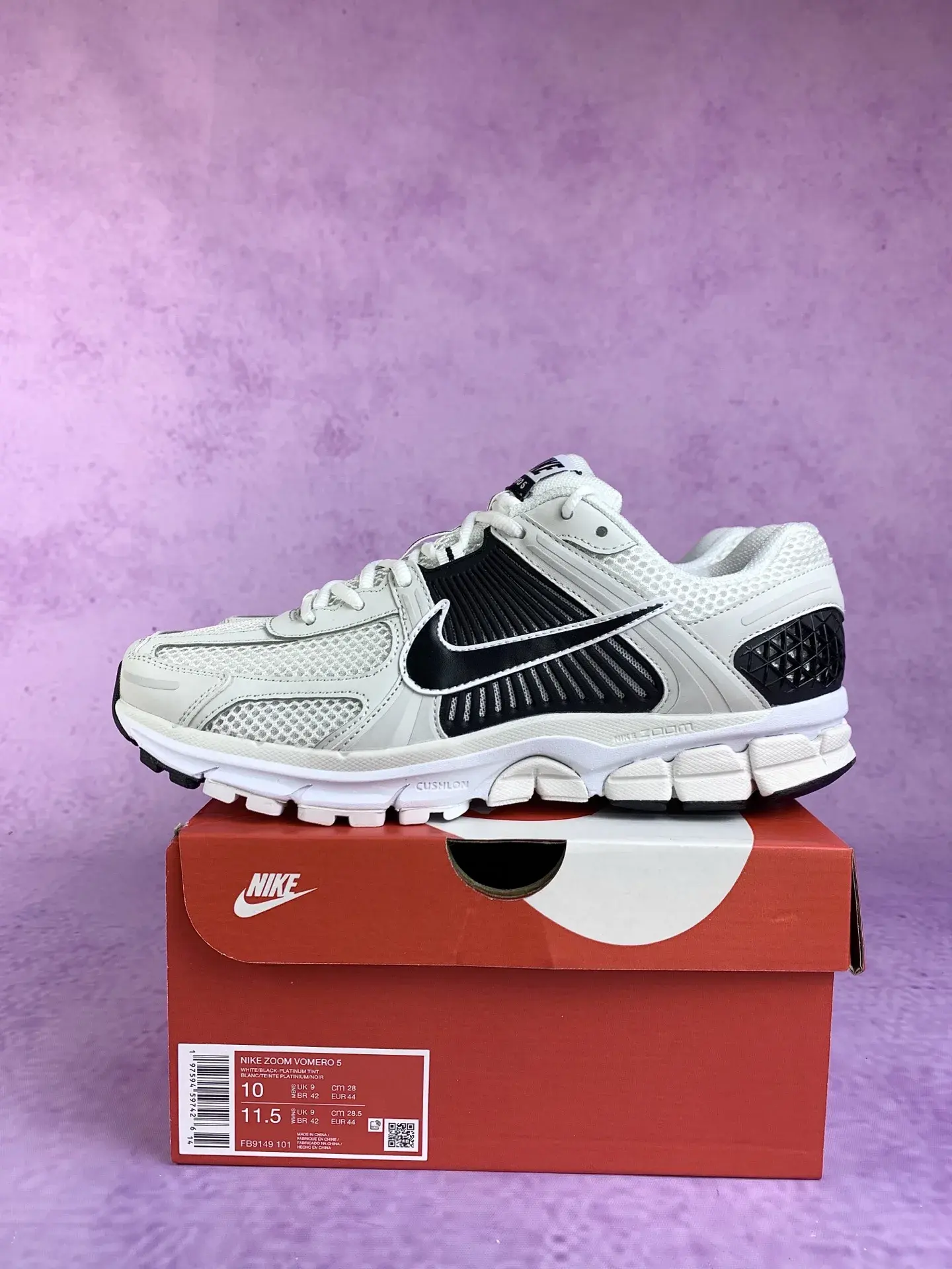 Nike Zoom Vomero 5 Shoes product photo from LabelPicks