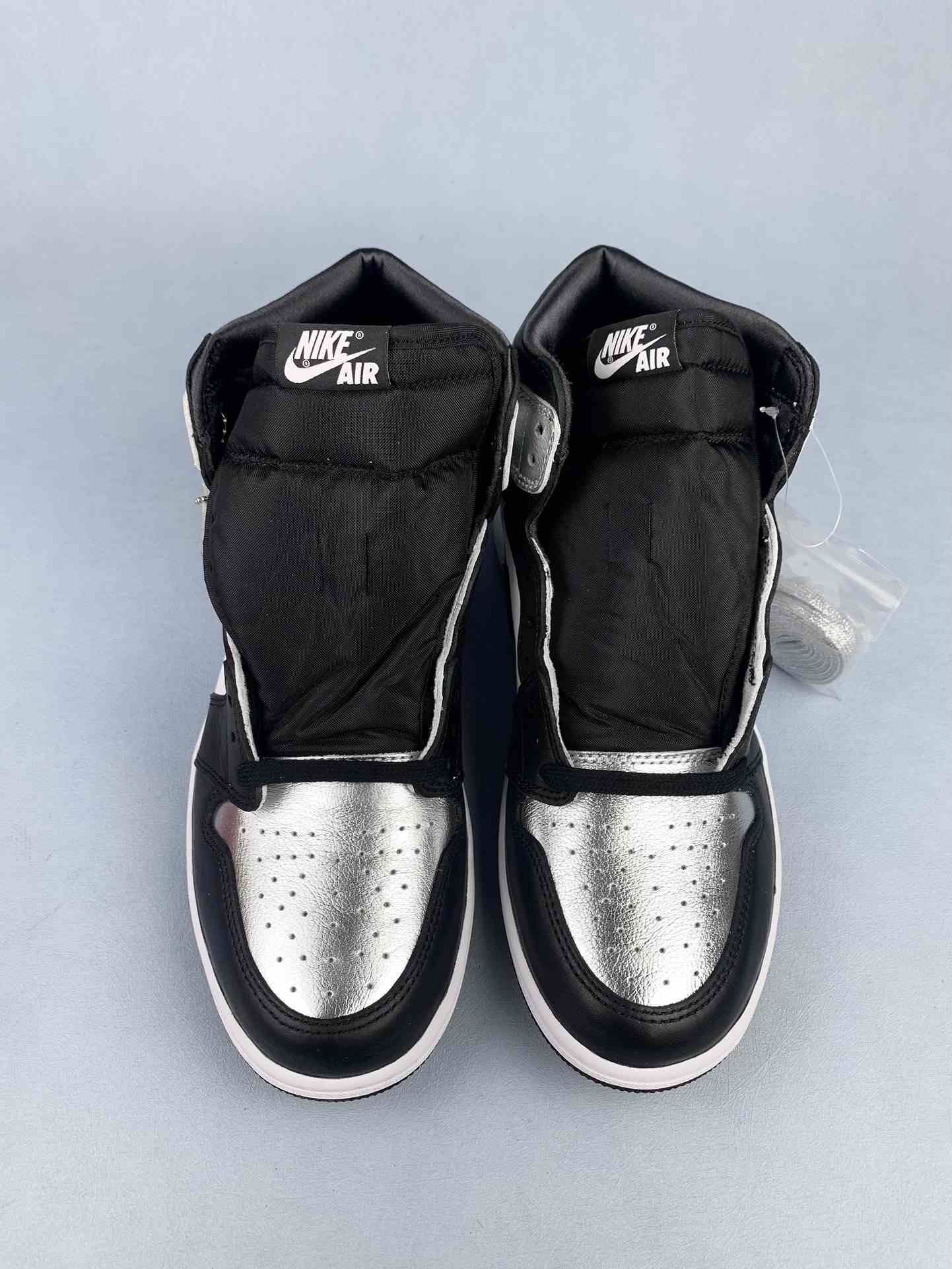 Air Jordan 1 High OG “Silver Toe” Shoes