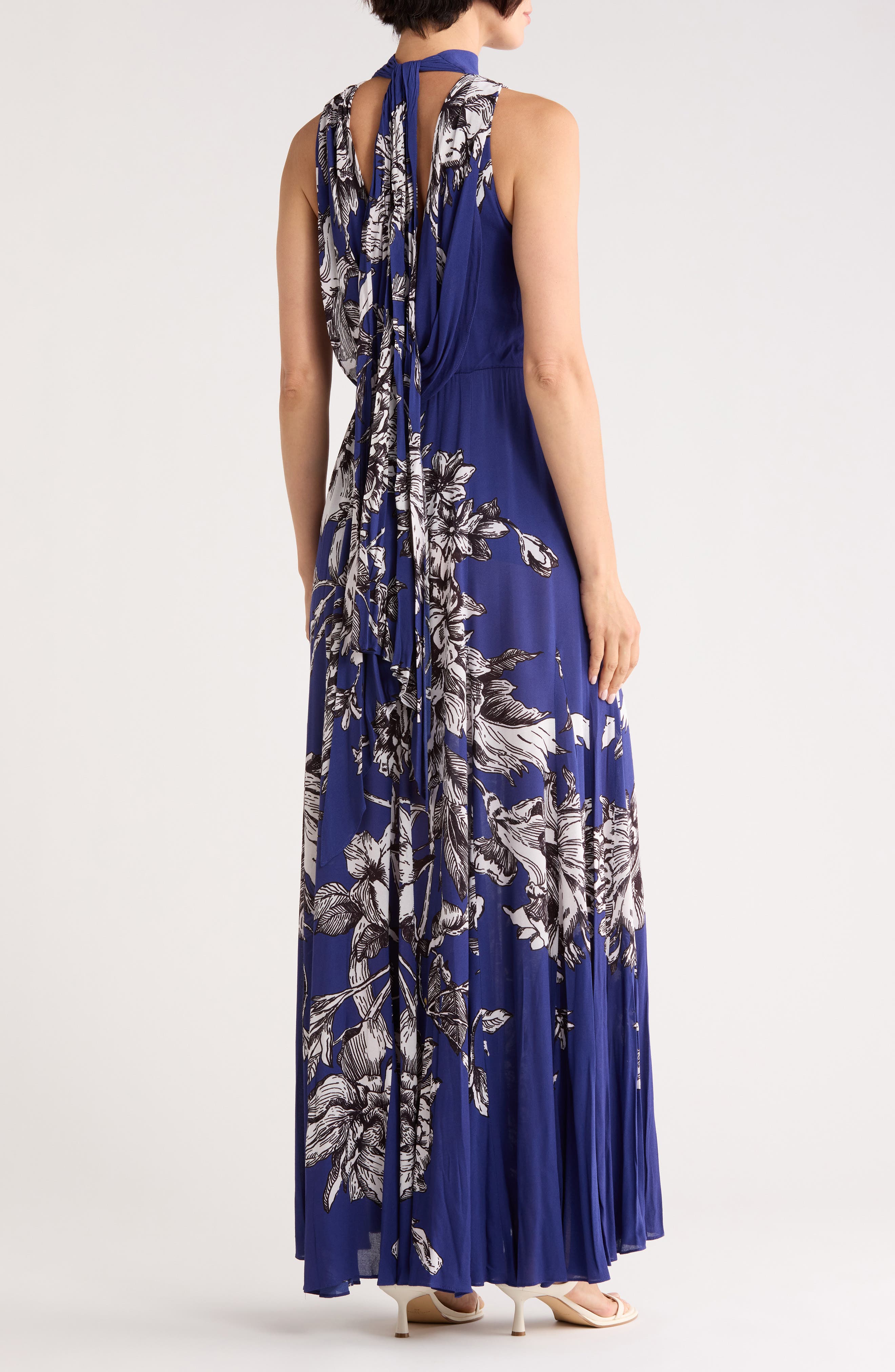 Alice + Olivia Dita Maxi Dress