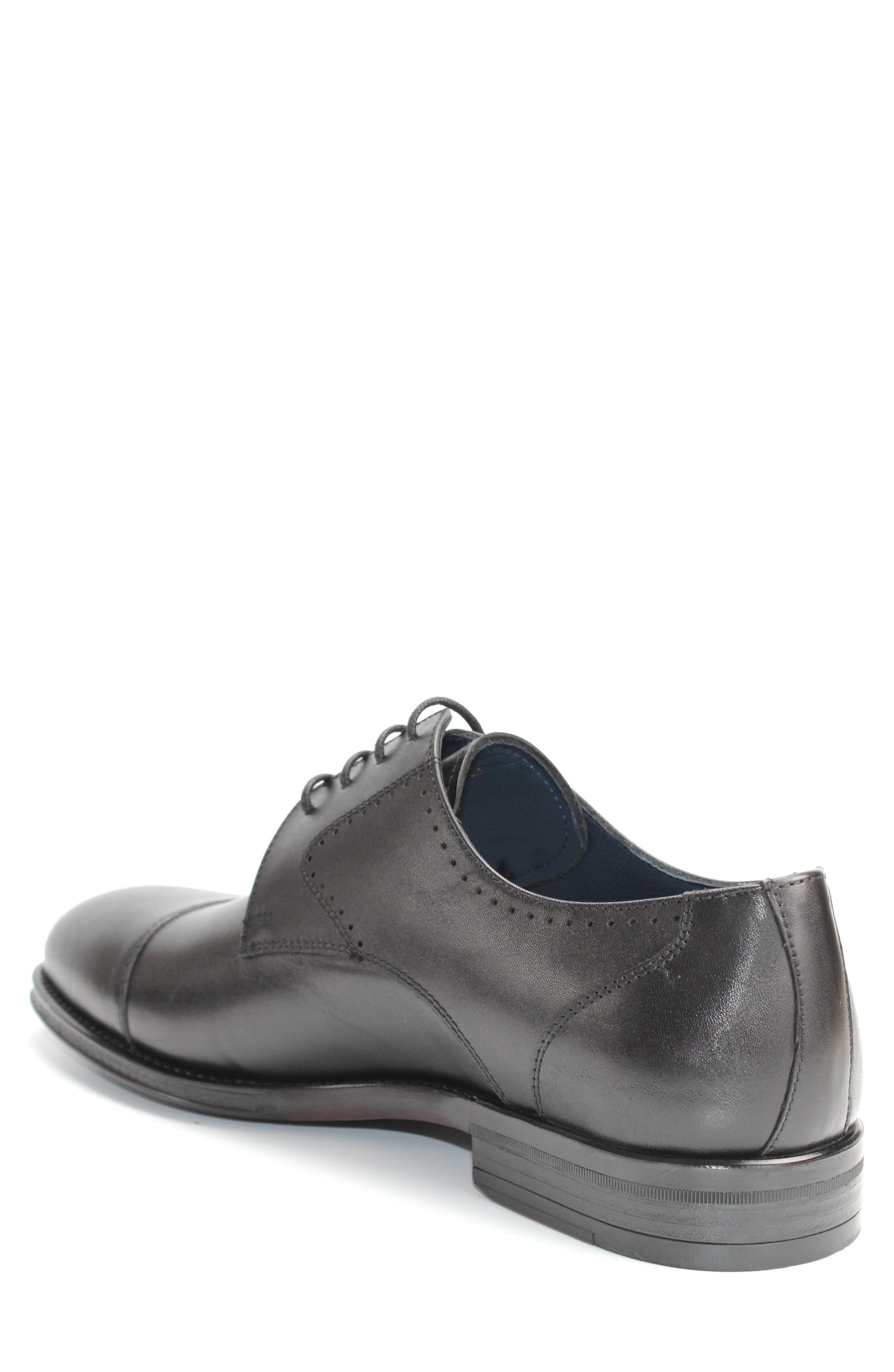 VELLAPAIS Magnolia Cap Toe Derby