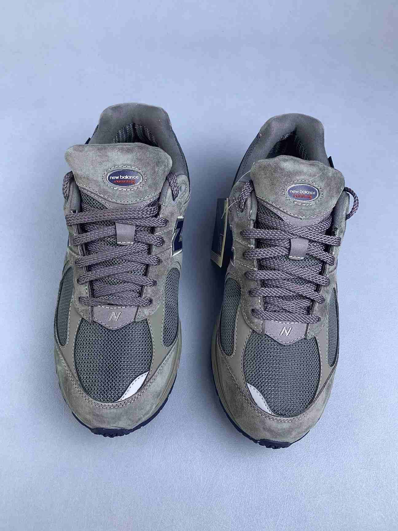 2002R Shoes