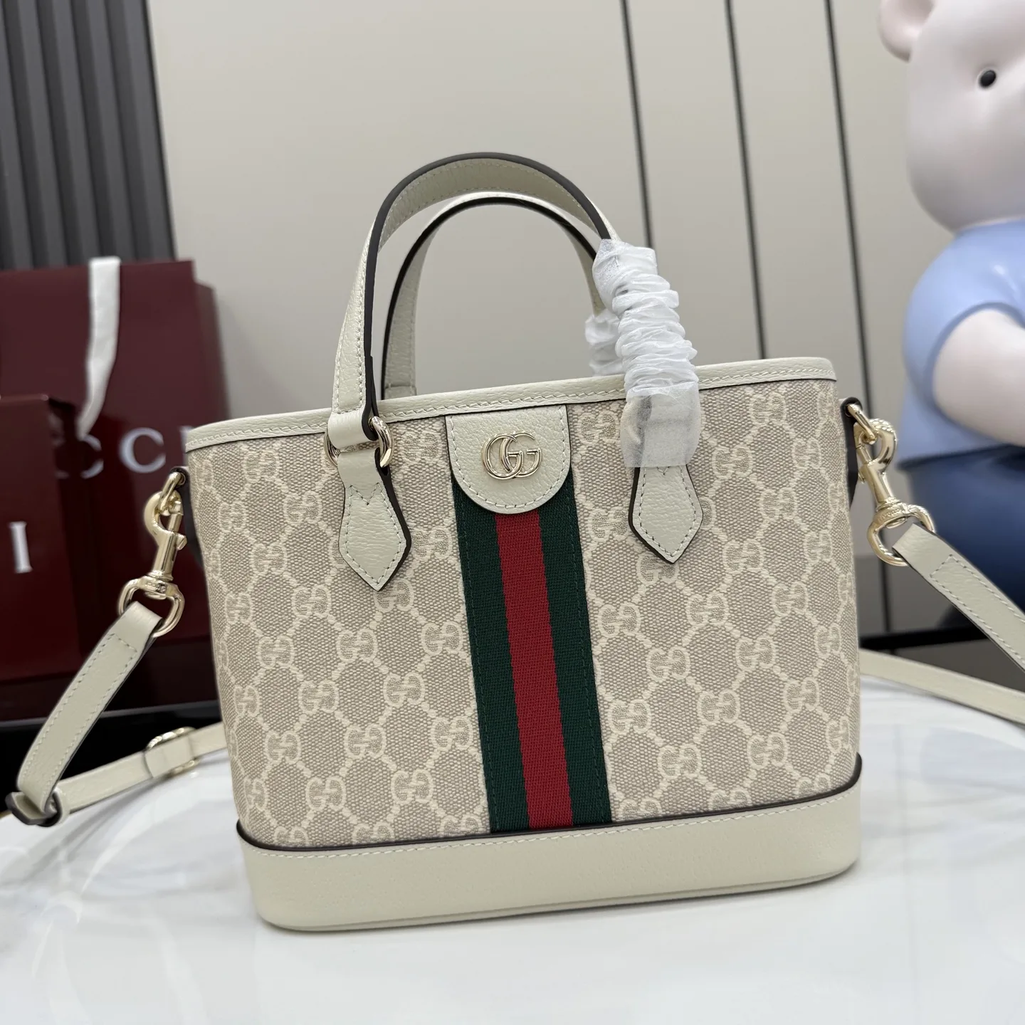 Gucci White Ophidia GG Supreme Canvas Tote Bag product photo from LabelPicks