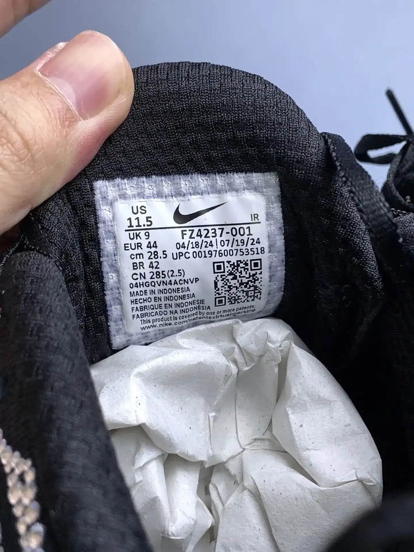Nike Air Max Plus with Swarovski Crystals 'Moonlight' Shoes product photo from LabelPicks