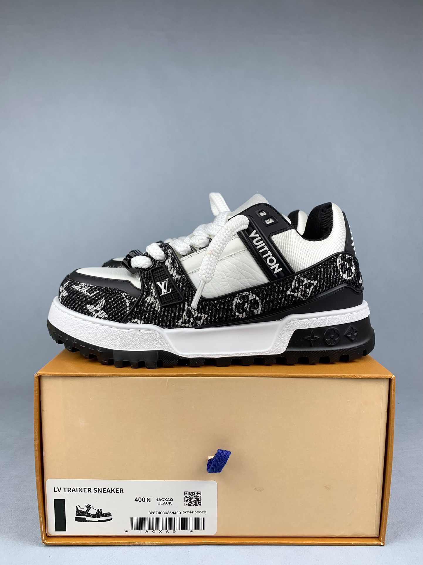 LV Trainer Sneaker