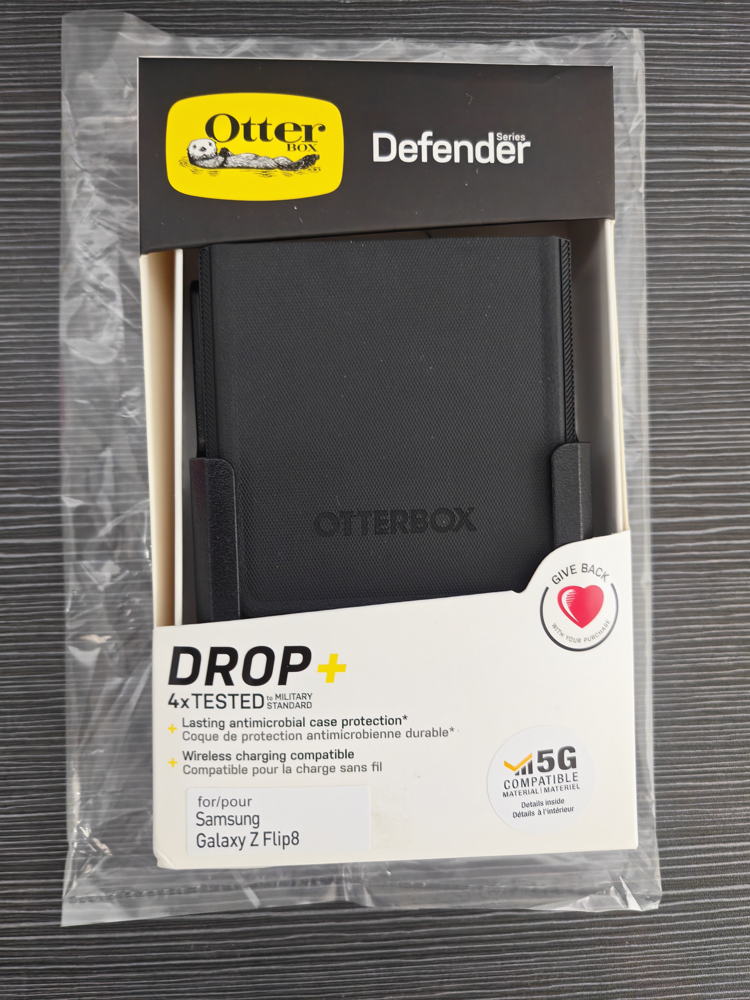 Samsung Z Flip 8 / Flip 7 / Flip8 / Flip7 5G otterbox Defender Case Black  (925) - GreshamTech