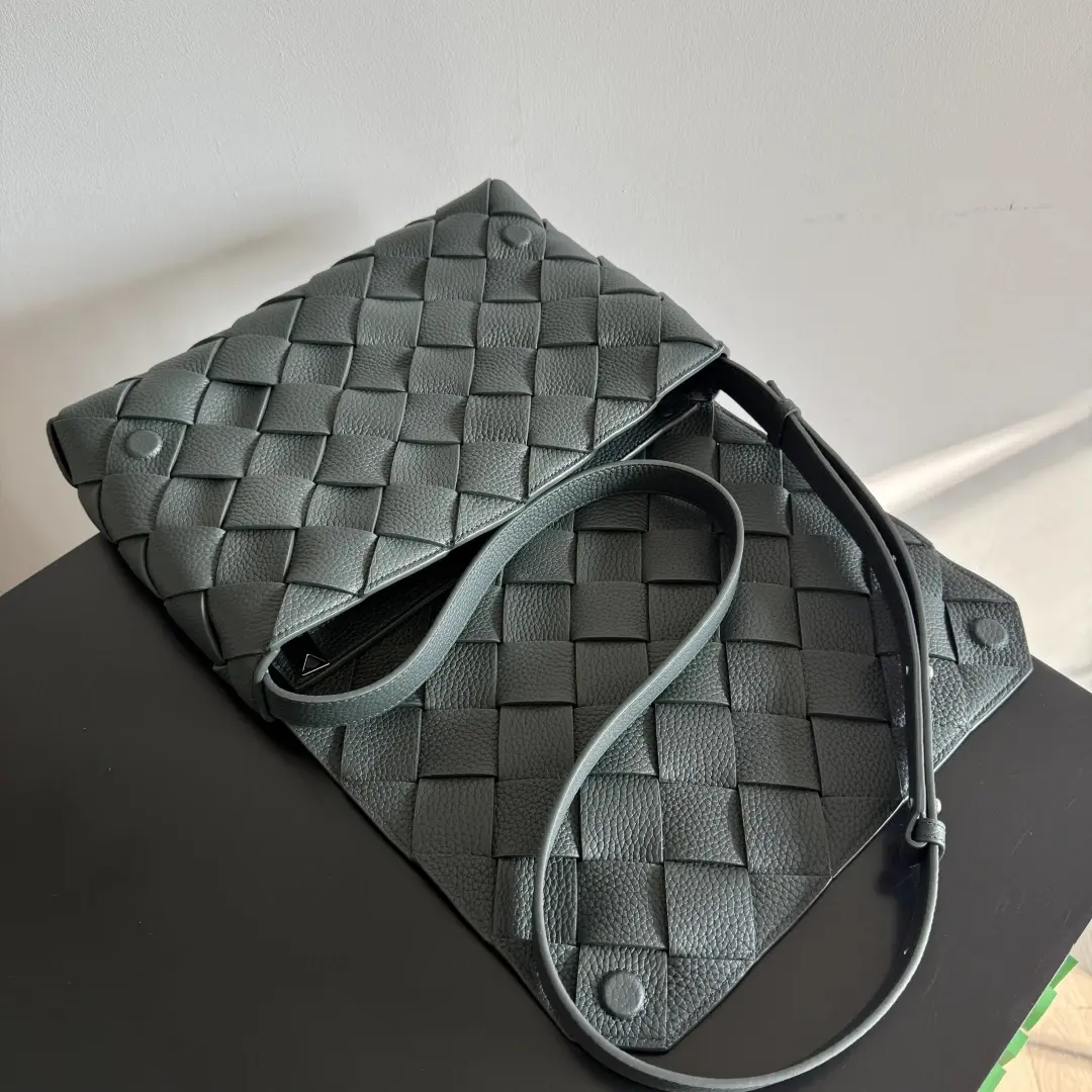 Bottega Veneta Green Diago Crossbody Bag product photo from LabelPicks