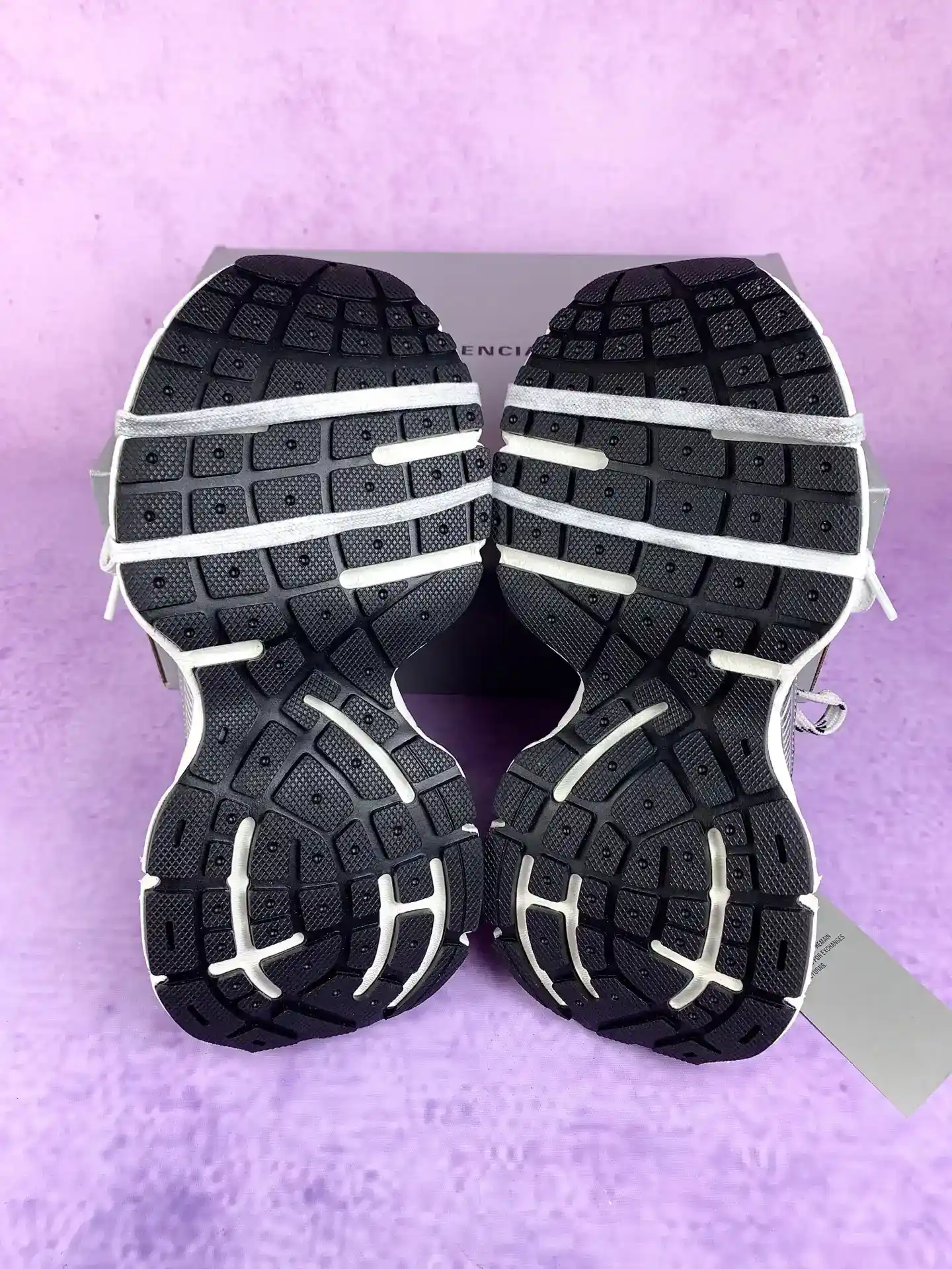 3XL Sneakers in Black/Grey/White product photo from LabelPicks