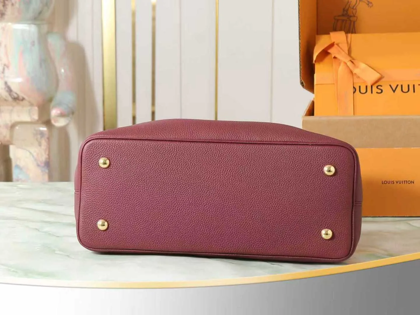 Louis Vuitton Burgundy Capucines Calfskin Top Handle Bag product photo from LabelPicks