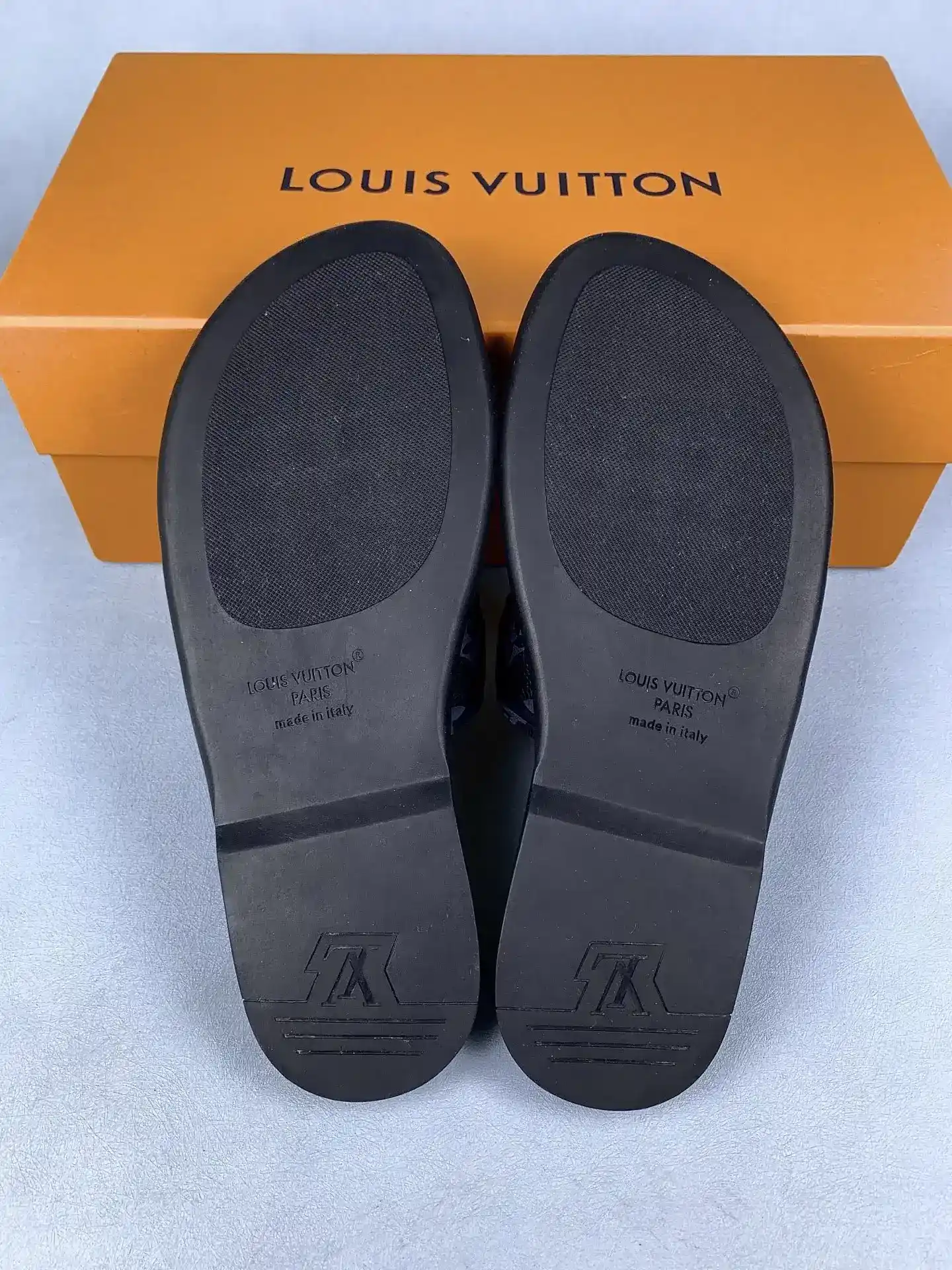 LV Oasis Mule product photo from LabelPicks