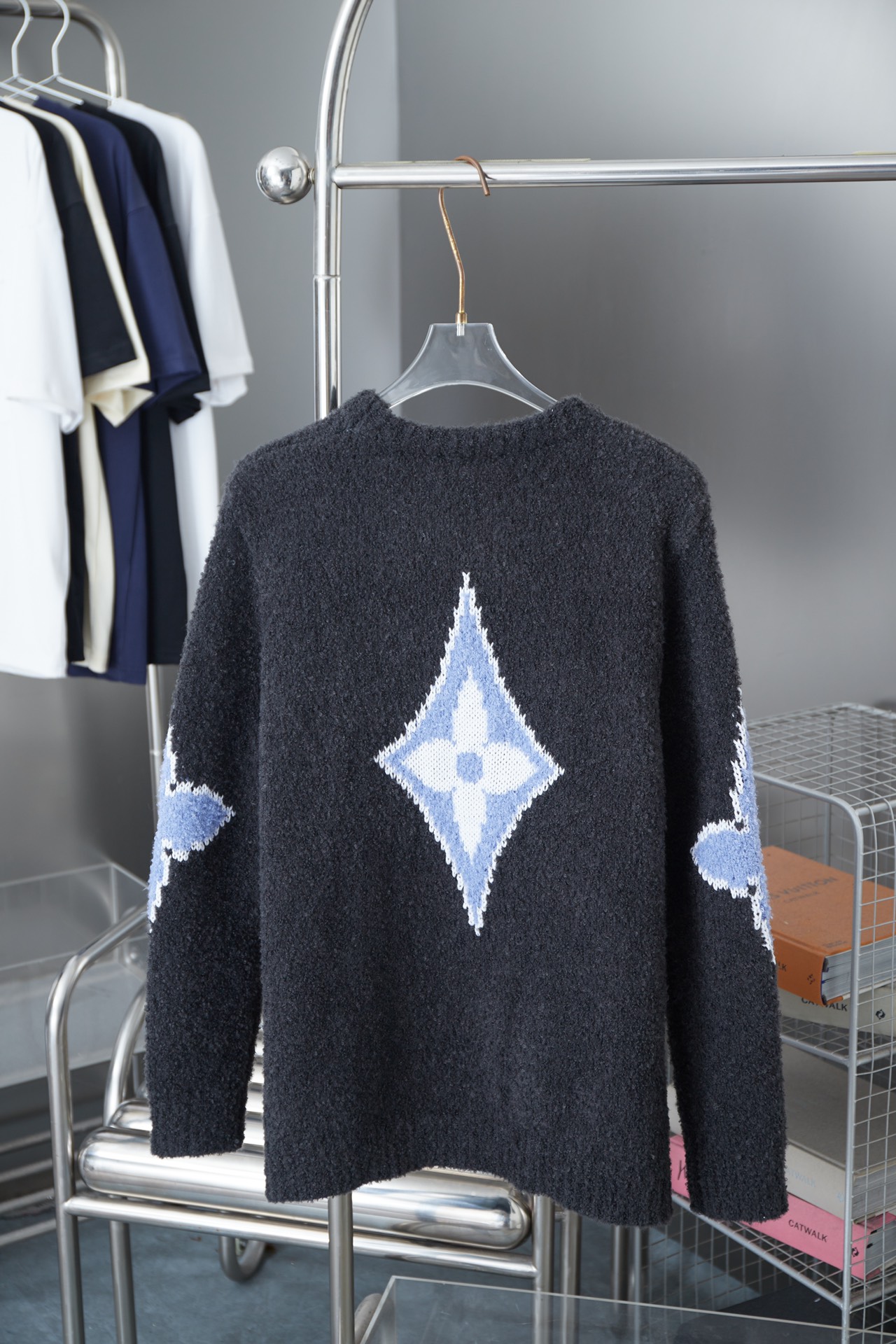 Fashion Four-Leaf Clover Long Sleeve Knitted Sweater