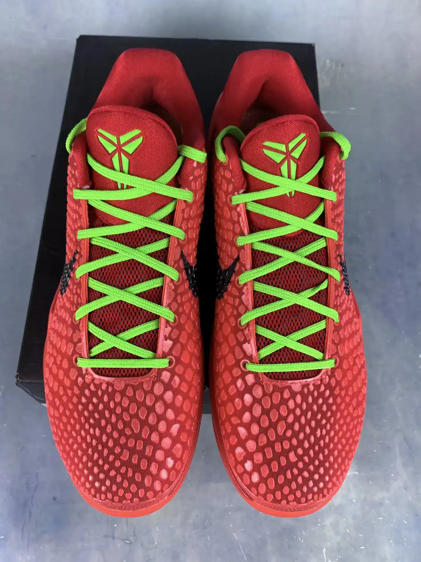 Kobe 6 Protro “Reverse Grinch” Basketball Shoes product photo from LabelPicks