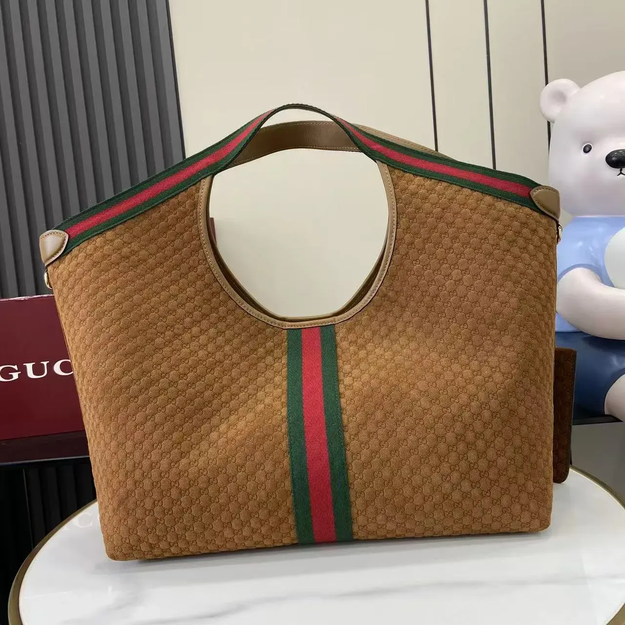 Gucci GG Supreme Canvas Tote Bag product photo from LabelPicks