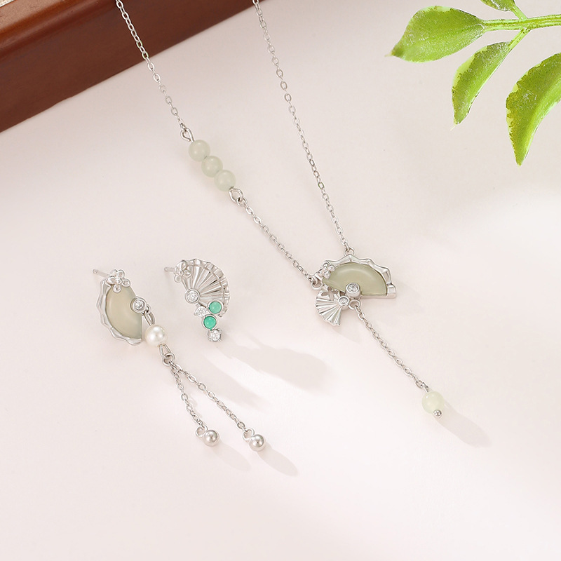 Original design, Chinese-style folding fan earrings for women, made of 925 sterling silver, with a retro and elegant aesthetic, featuring Hetian jade, and an asymmetrical design