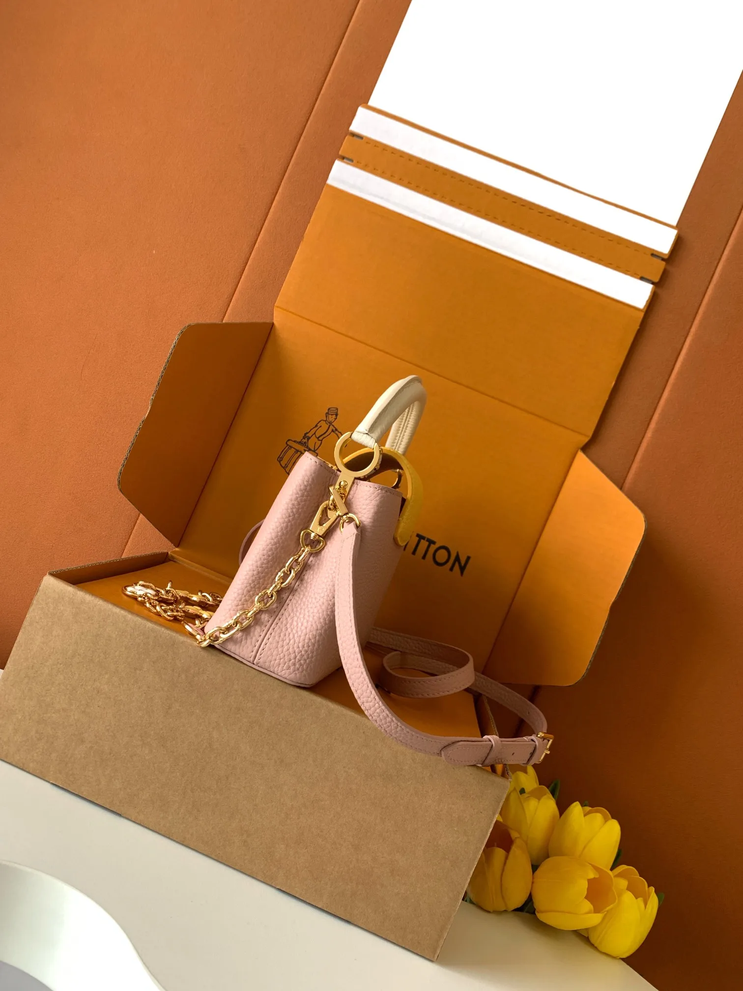 Louis Vuitton Pink Capucines Calfskin Top Handle Bag product photo from LabelPicks