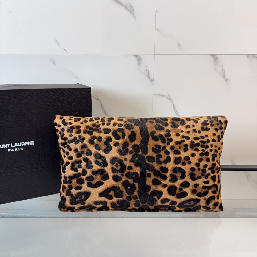 YSL Envelope handbag shoulder bag