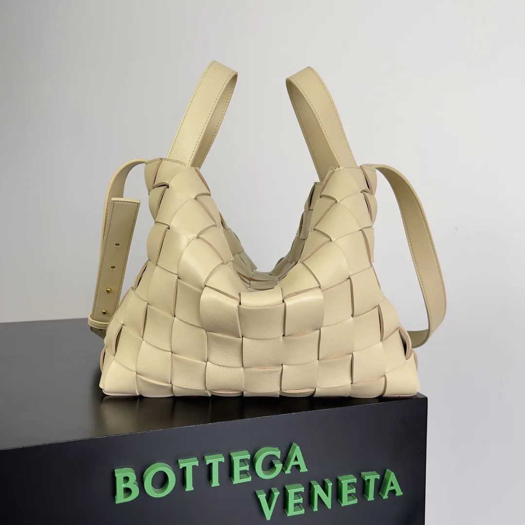 Bottega Veneta Intrecciato Woven Leather Top Handle Bag product photo from LabelPicks