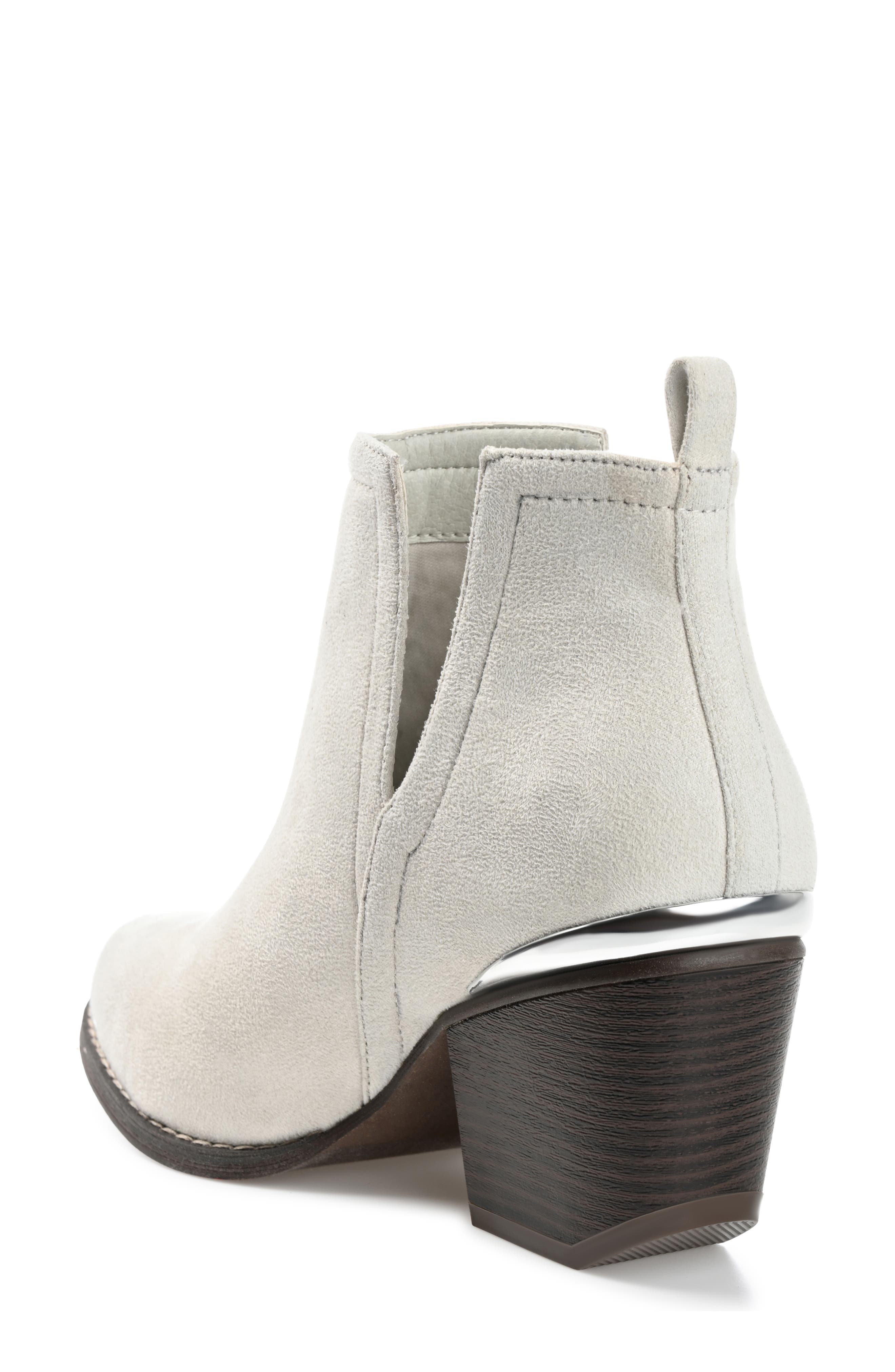 Journee Collection Issla Bootie - Wide Width