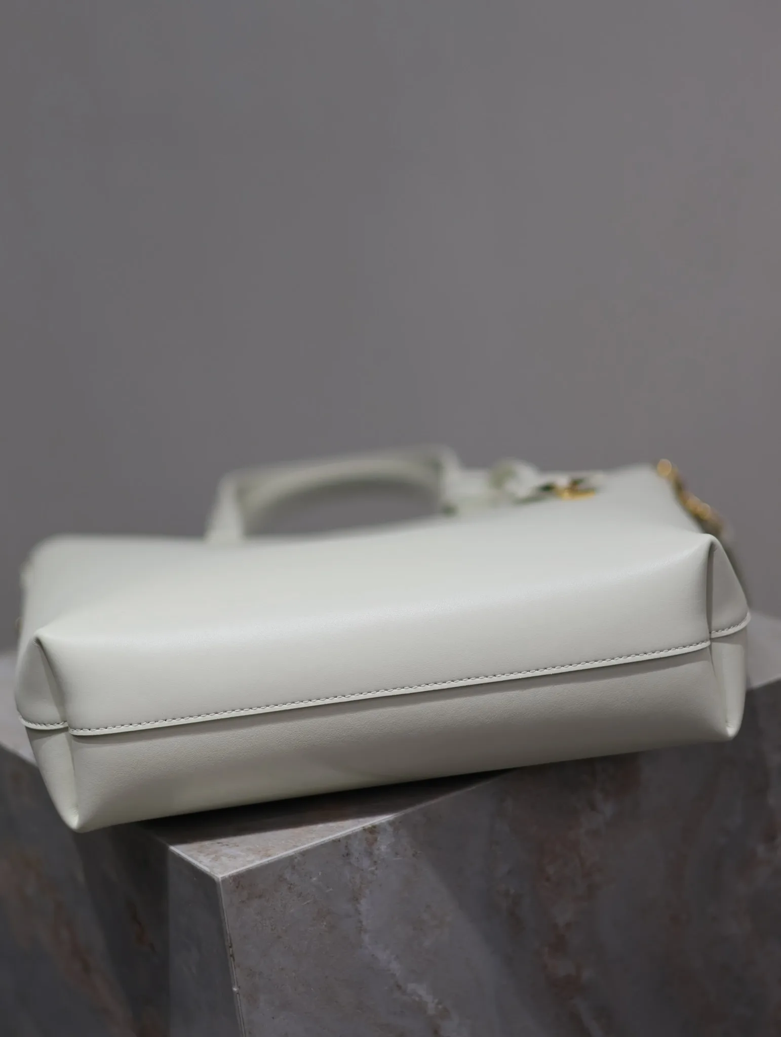 Saint Laurent Roomy Tote Bag product photo from LabelPicks