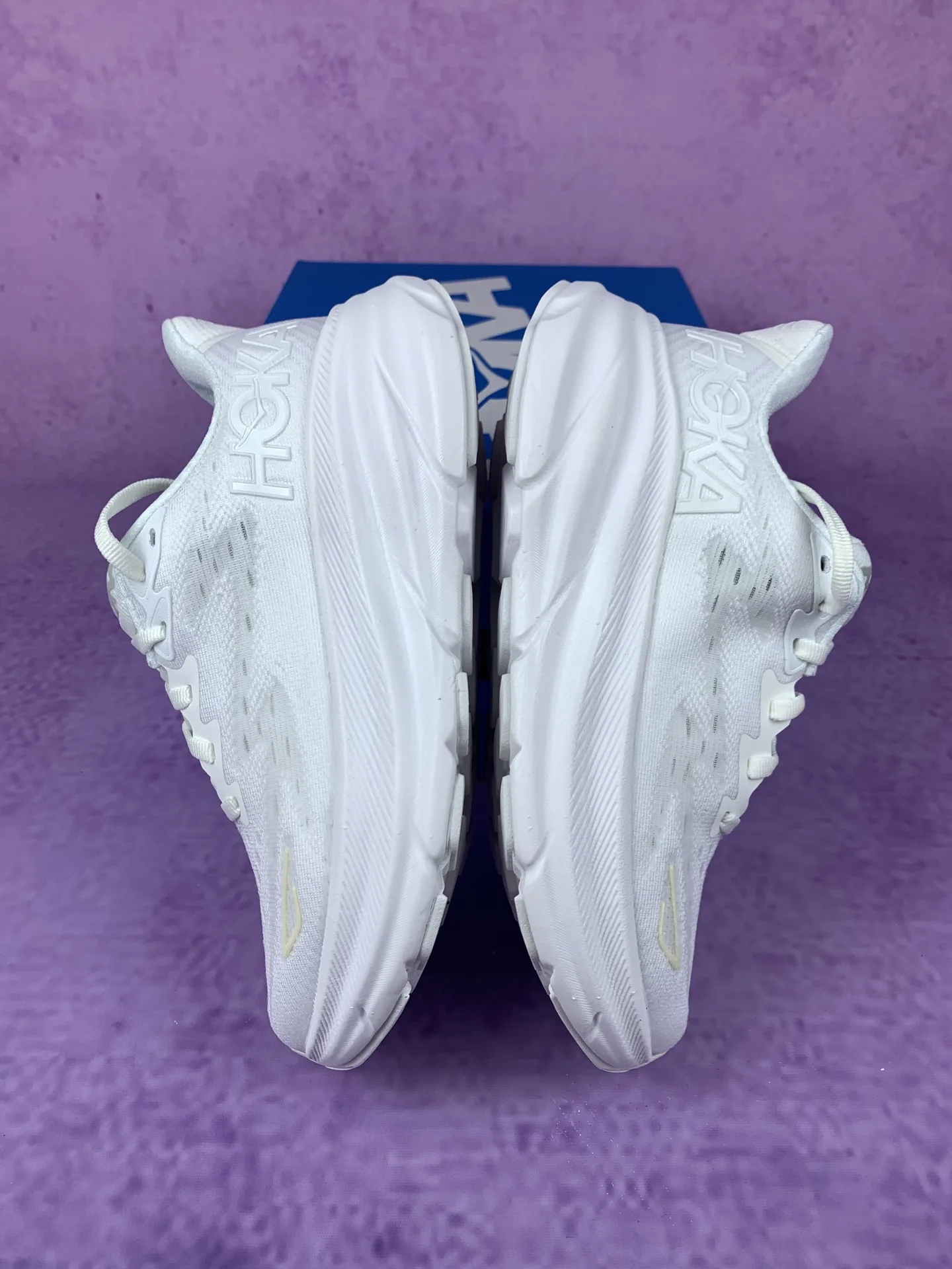 HOKA Clifton 9 Road Running Shoes product photo from LabelPicks