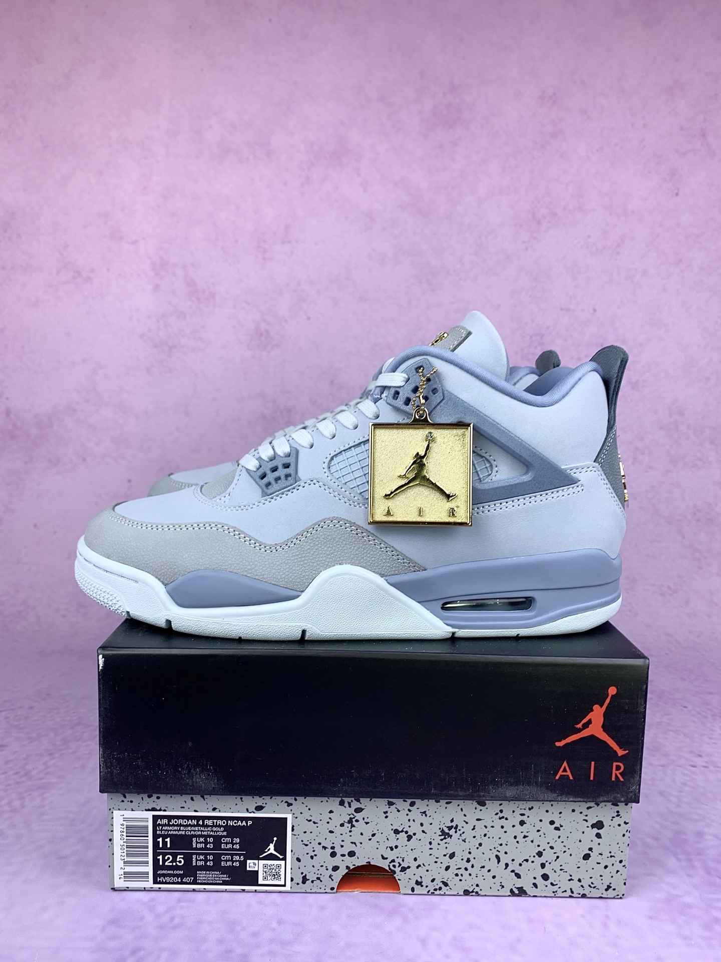 Air Jordan 4 