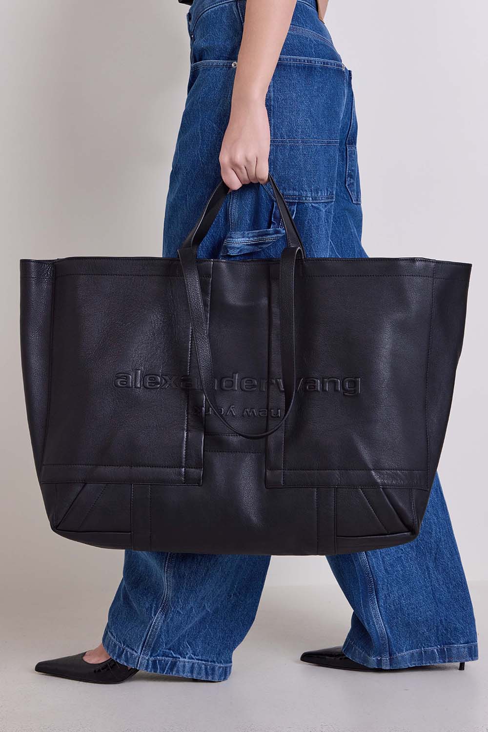 ALEXANDER WANG תיק נסיעה אקסטרה לארג'