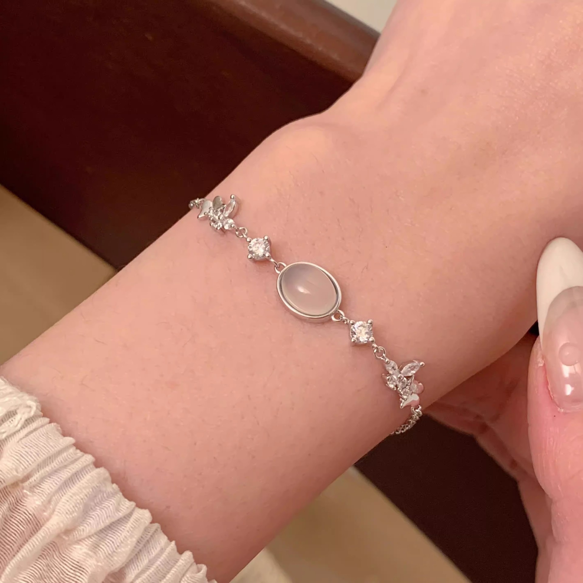 Butterfly bracelet, 925 sterling silver, Korean style, minimalist design, unique chalcedony bracelet, fresh and stylish, perfect as a gift for best friends